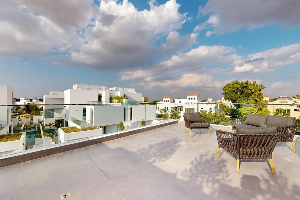 Luxurious 5 Bed - Al Barari *