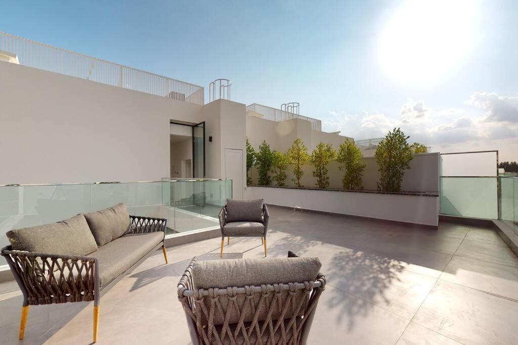 Luxurious 5 Bed - Al Barari Villa