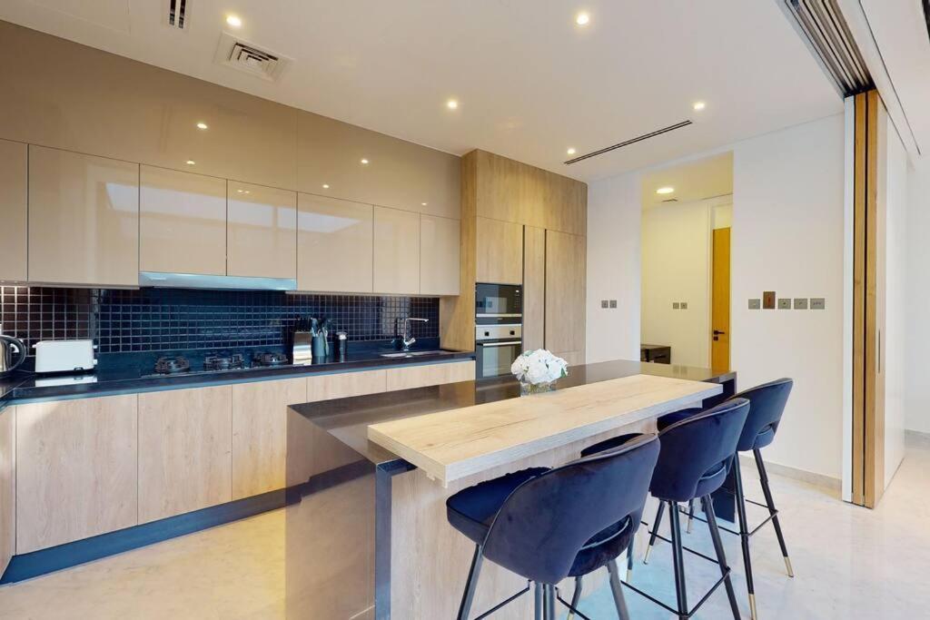 Villa Luxurious 5 Bed - Al Barari Dubai