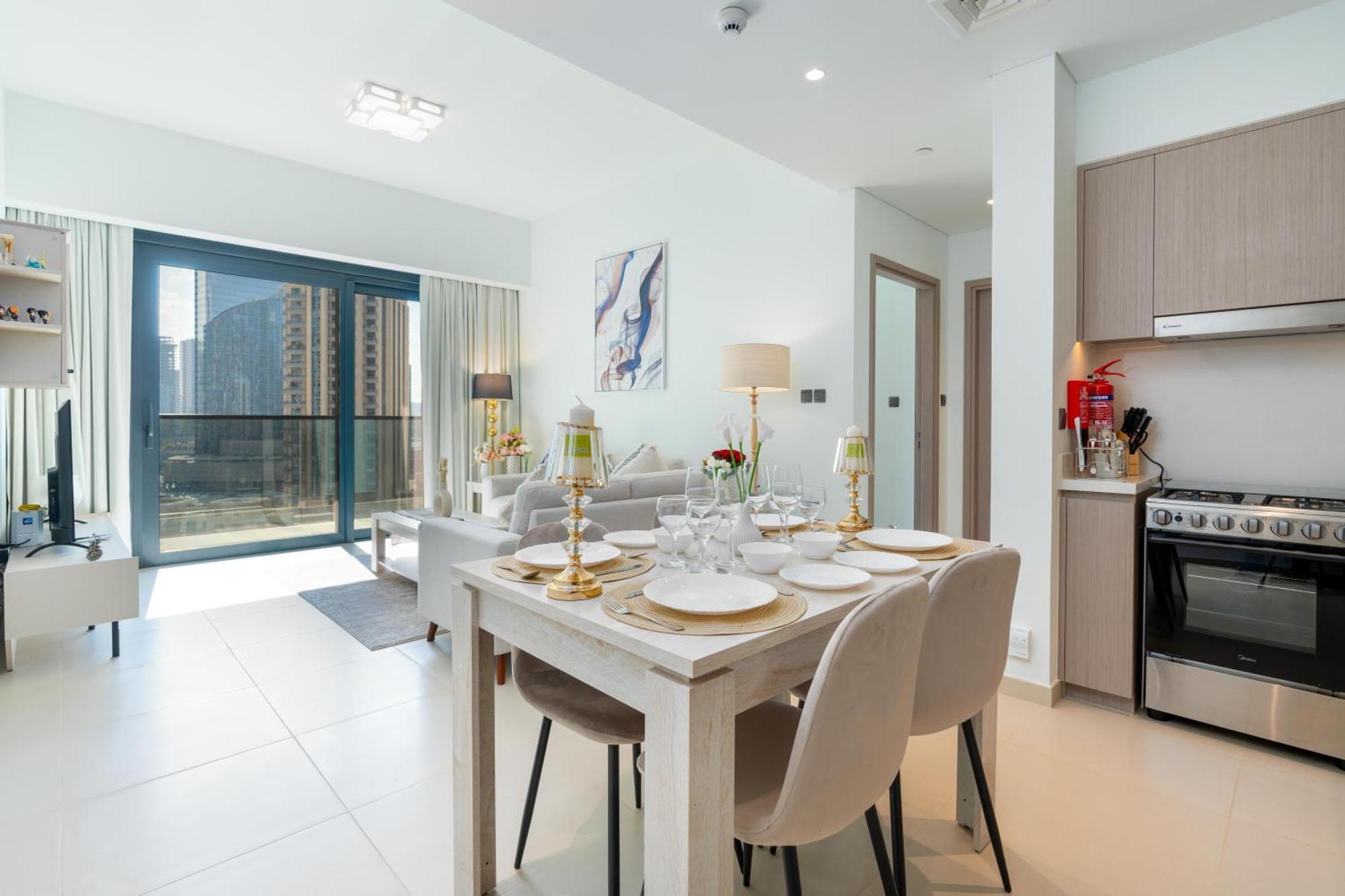 Apartment Downtown 1br In Act Towers Near Burj Khalifa *