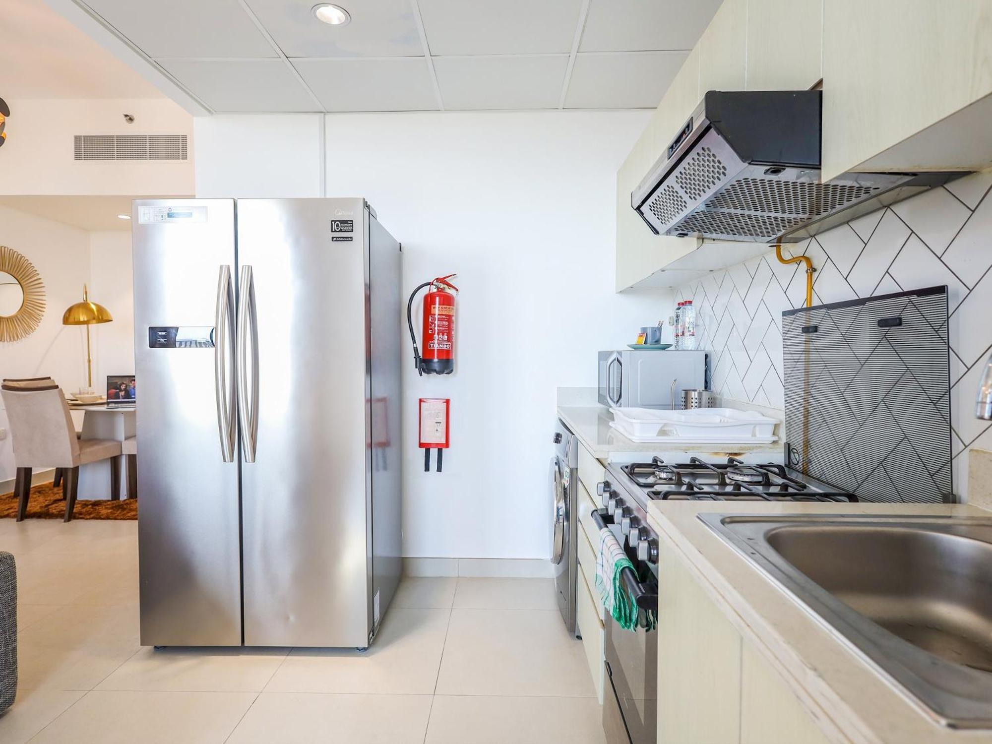 Elite Lux Homes - Modern 1br Amenities In Production Apartment