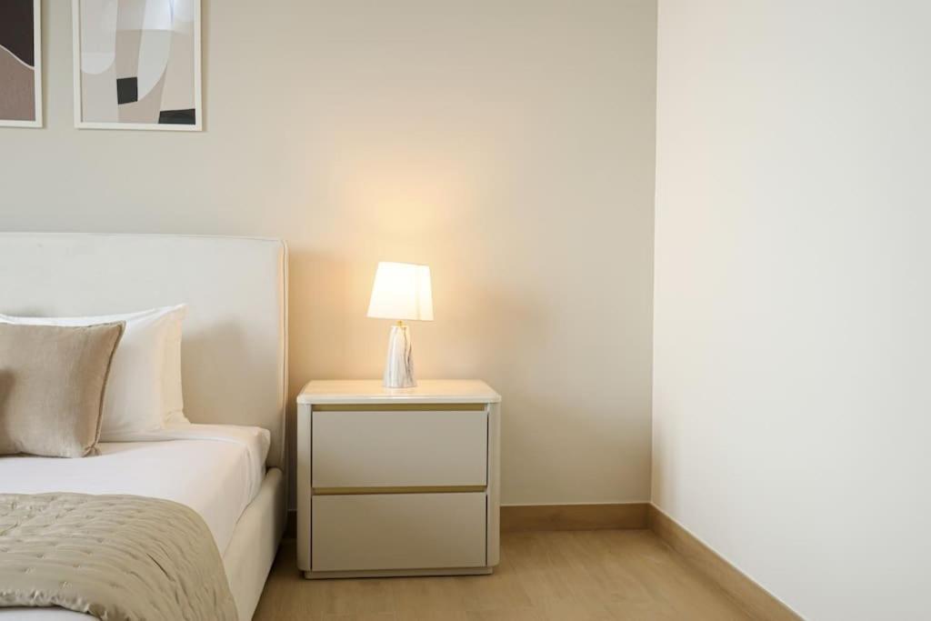 Higuests - Dream Vacation In La Rive 1 Apartment Dubai