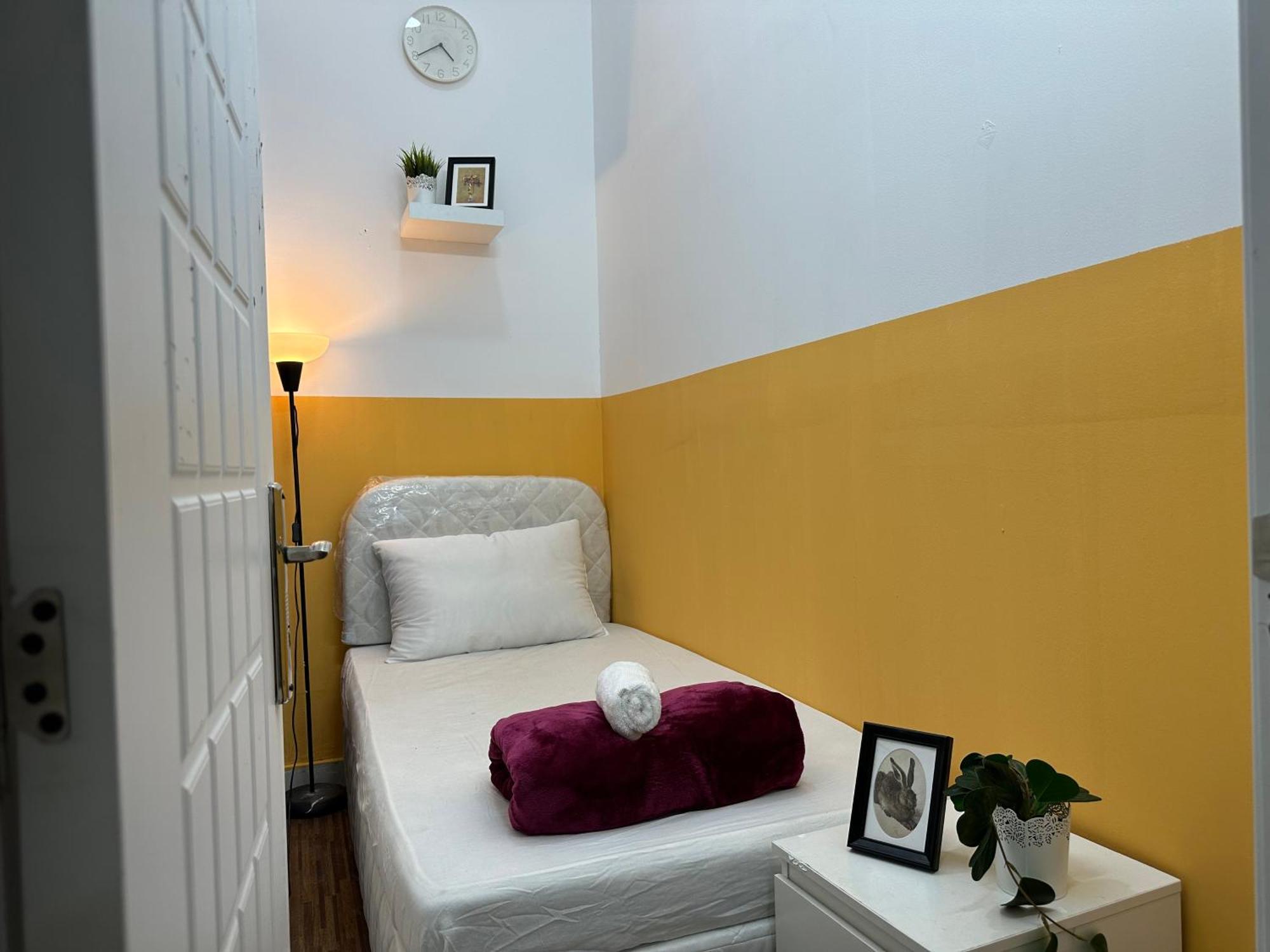 Pansiyon Wonderful Partition In Al Barsha 1 Near Metro Dubai