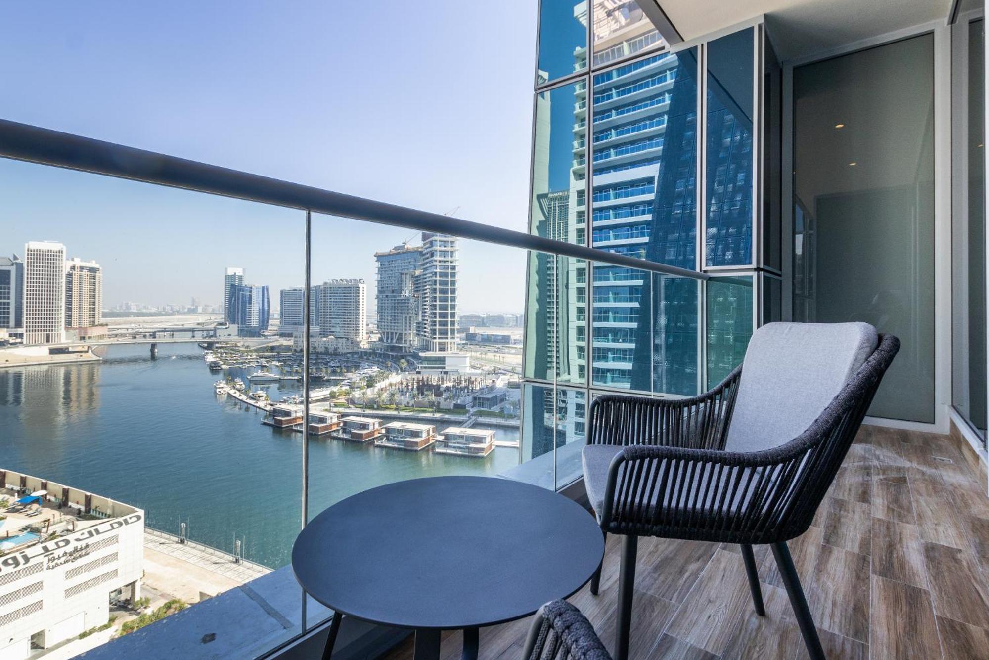 Apartment Homesgetaway - Contemporary 1 Bedroom In J One