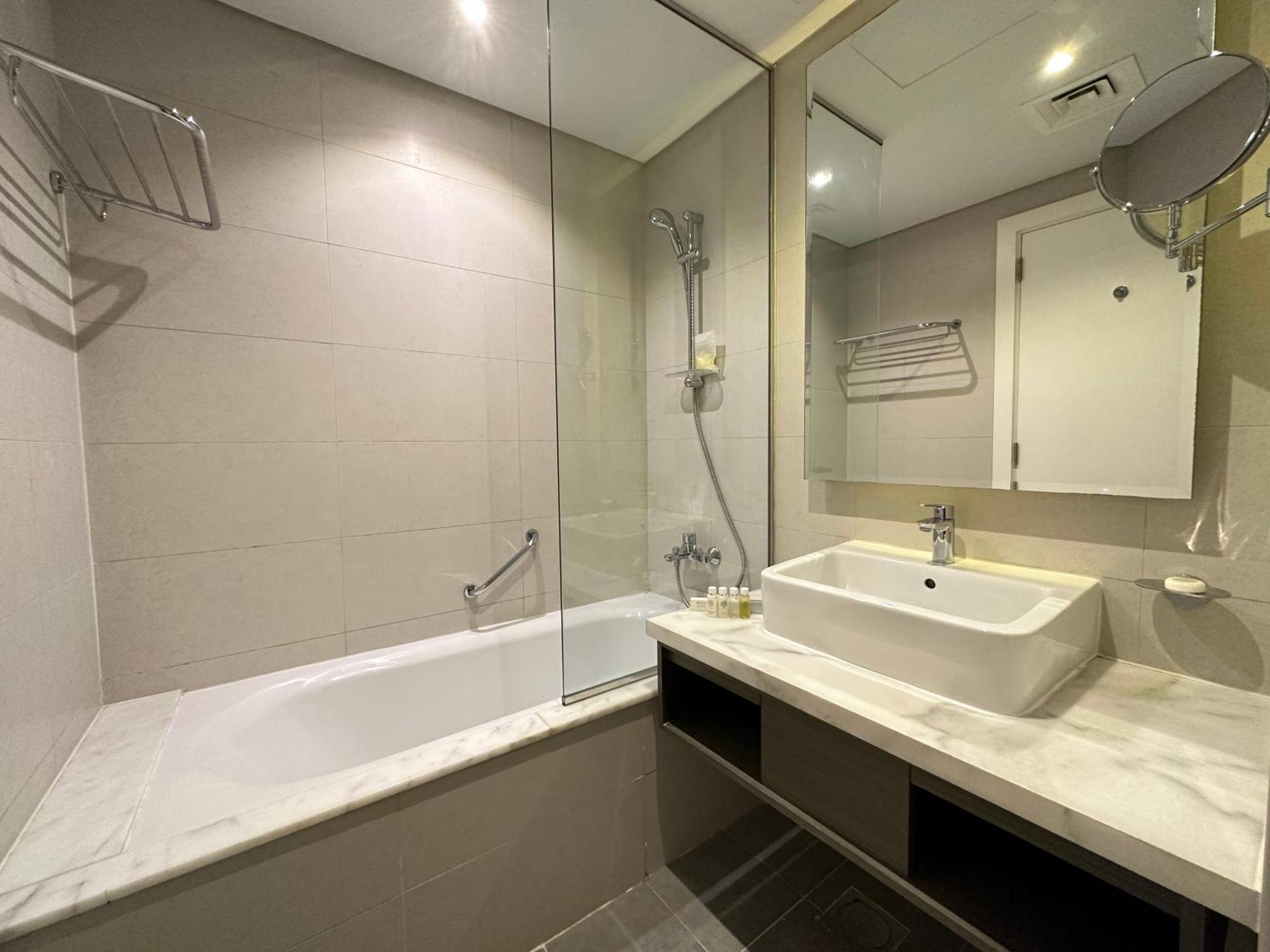 Business Bay Modern With A Canal View At Damac Maison Prive 1616 *