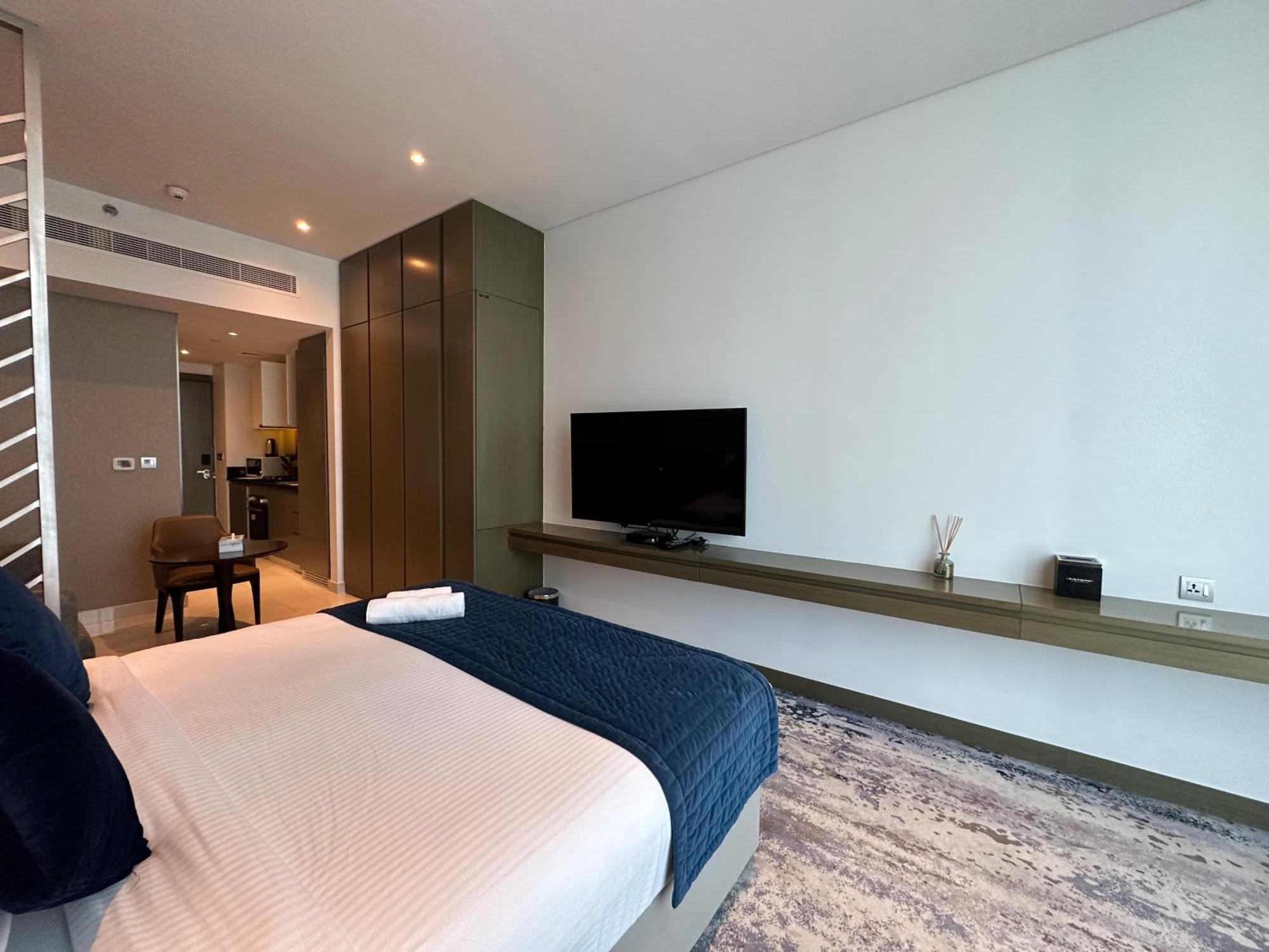 Apartment Business Bay Modern With A Canal View At Damac Maison Prive 1616 *