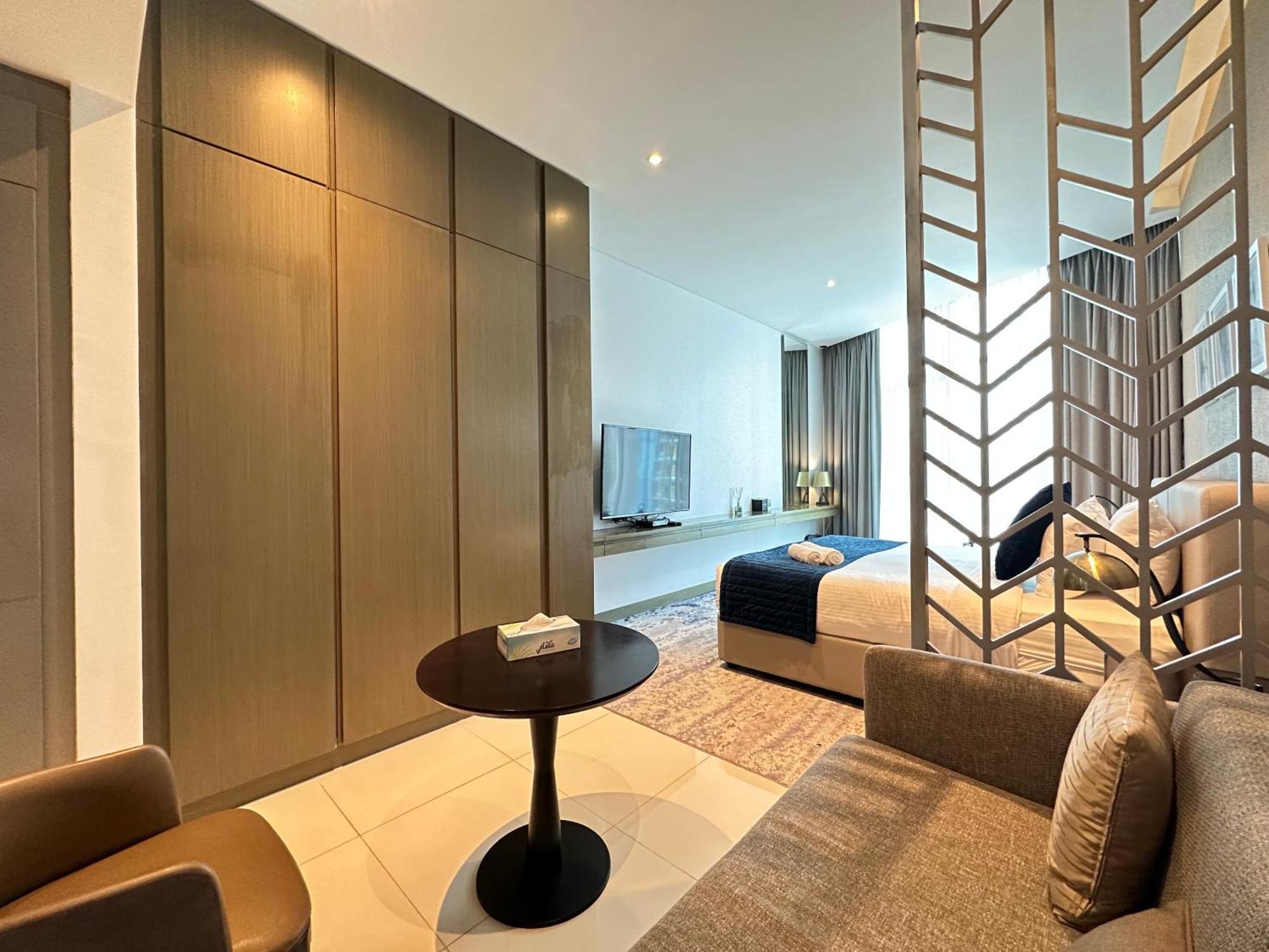 Apartment Business Bay Modern With A Canal View At Damac Maison Prive 1616 *