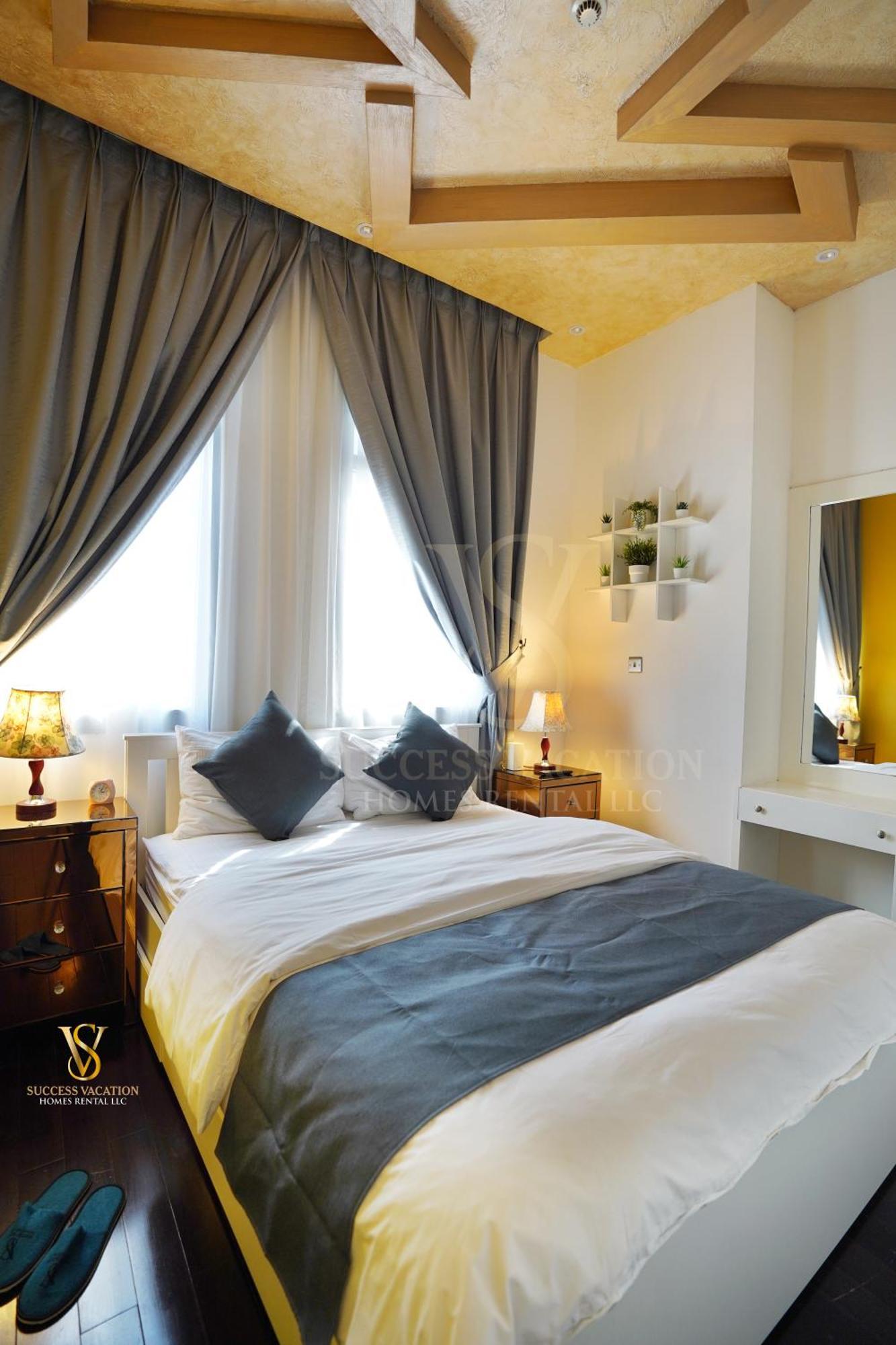 Marina , Success Luxury Apartments, Near Jbr And Metro Station-daily Free Housekeeping Included Daire *