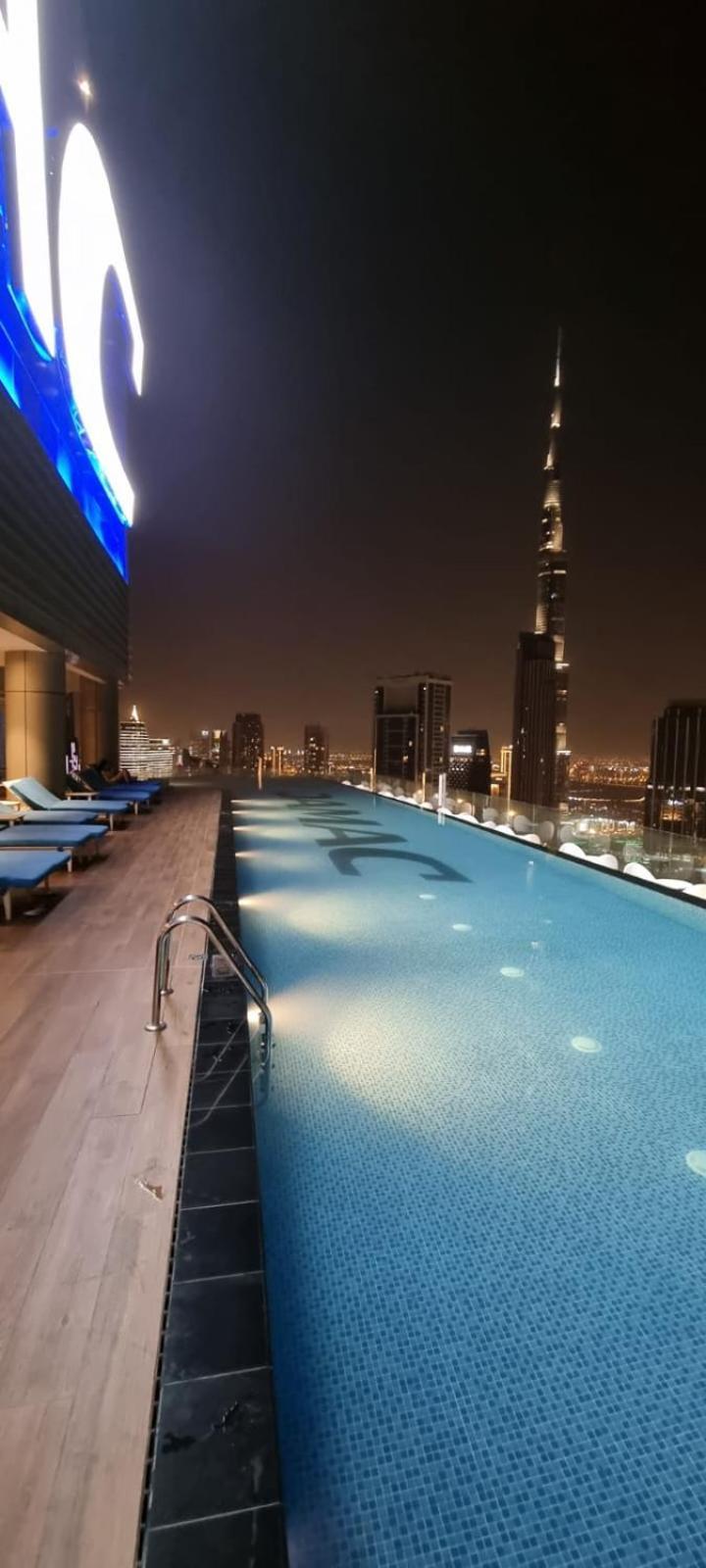 Paramount Midtown By Fortune * Dubai