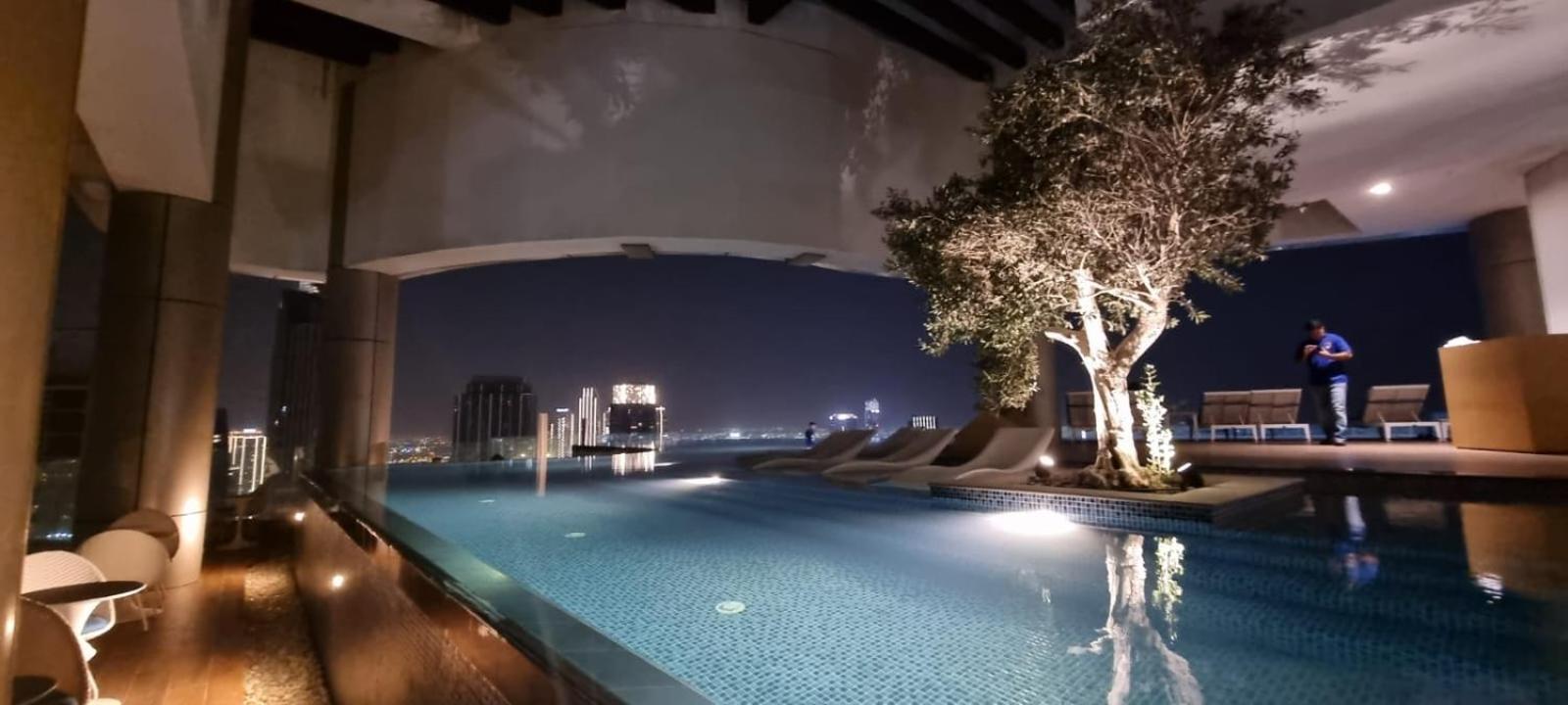 Paramount Midtown By Fortune * Dubai