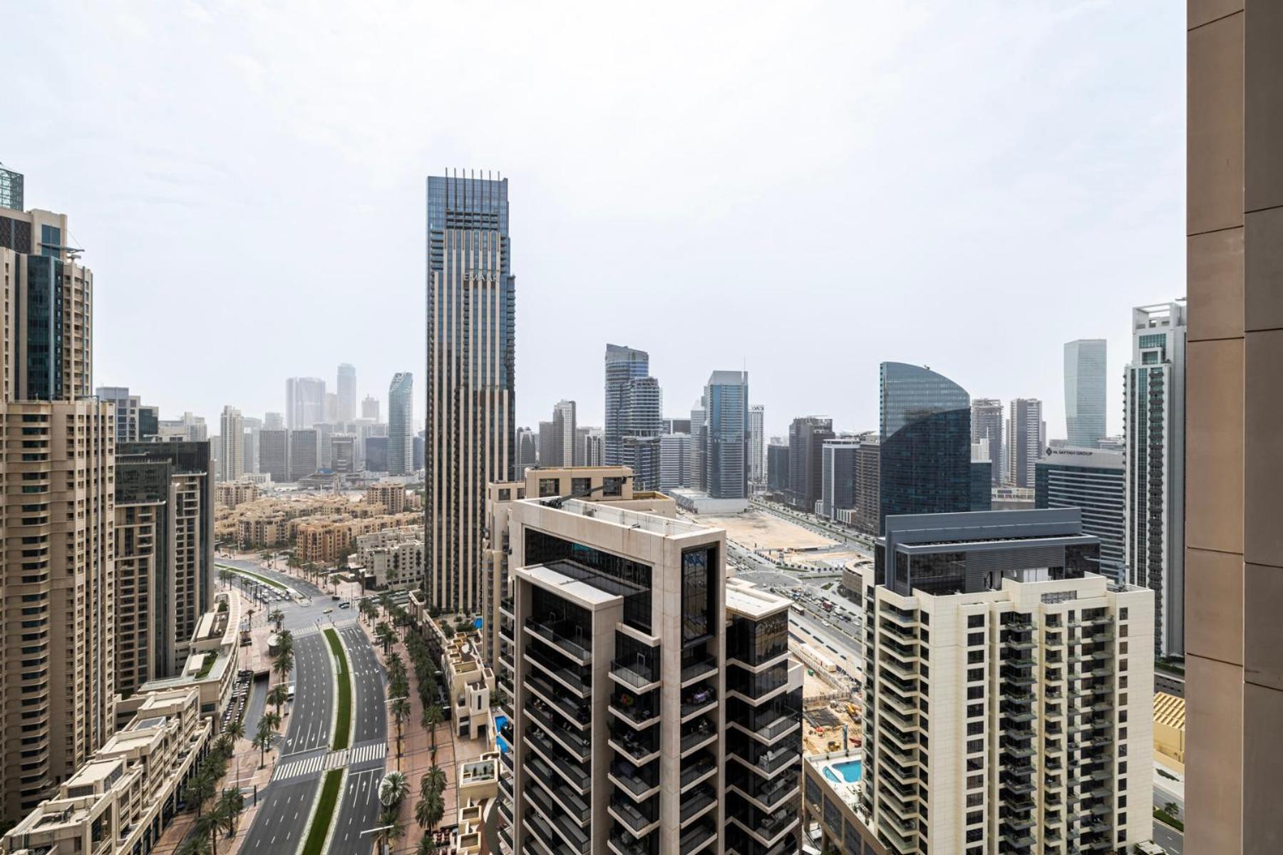 Apartment Nox Spacious 3br In Boulevard Crescent Tower Summer Dubai