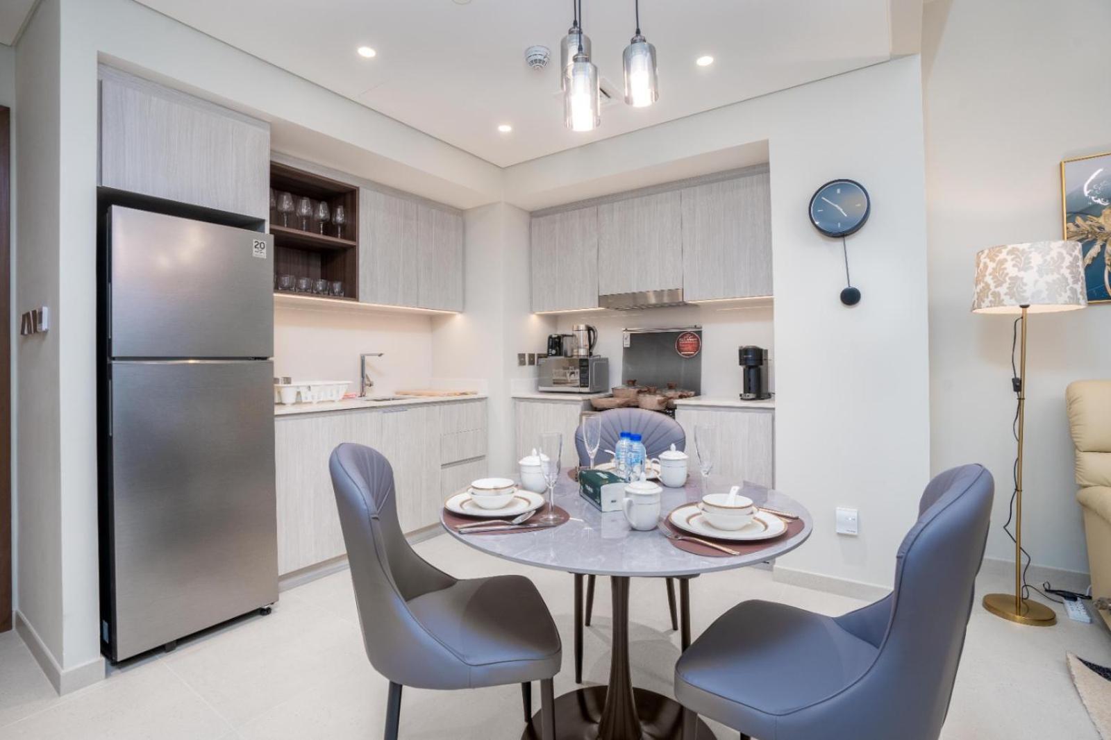 Luxurious 1br In Creek Vida 3mins Walk To Private Apartment Dubai