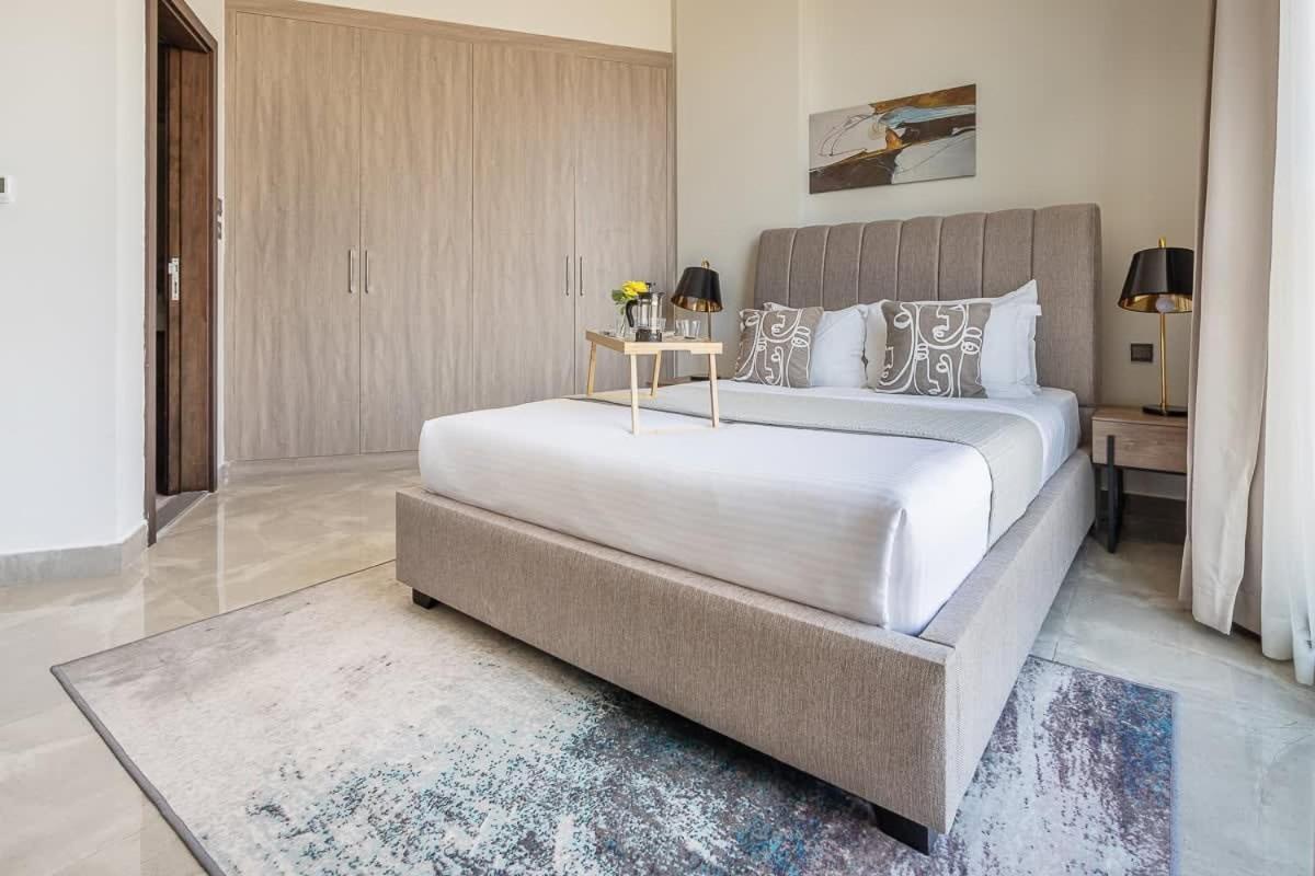Frank Porter - Majestique 2 Apartment Dubai