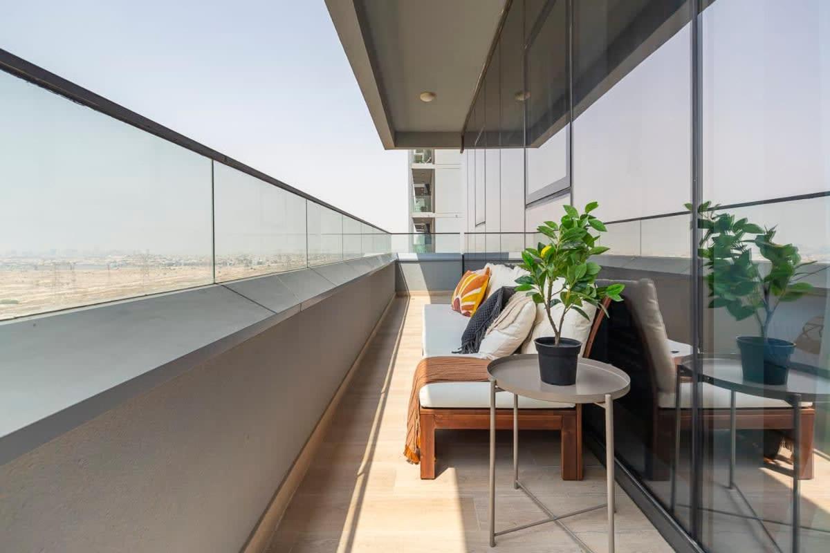 Frank Porter - Bloom Tower Apartment *