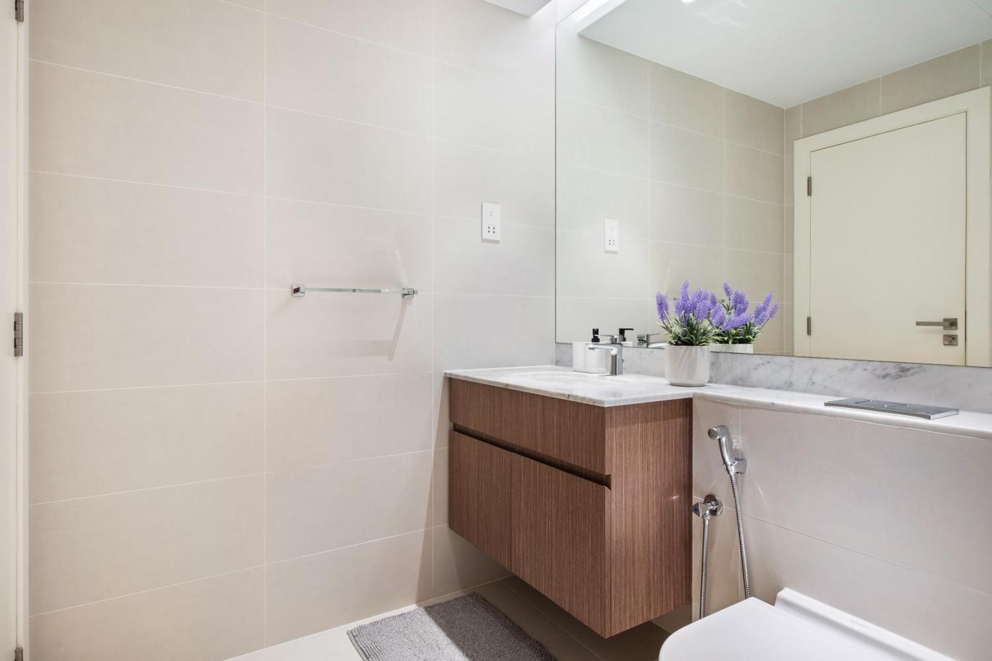 Spacious 1 Bed In La - 1 Min To The Daire *