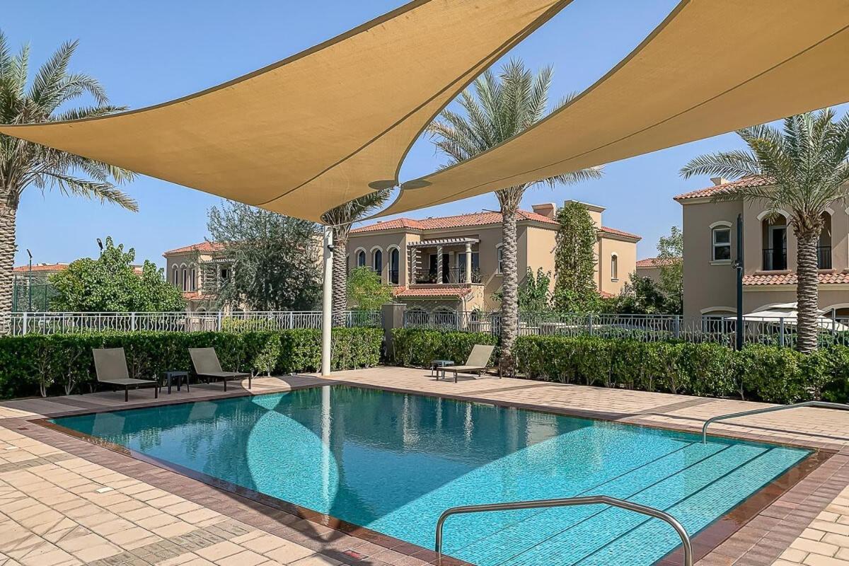 Frank Porter - Serena Casa Viva Villa Dubai