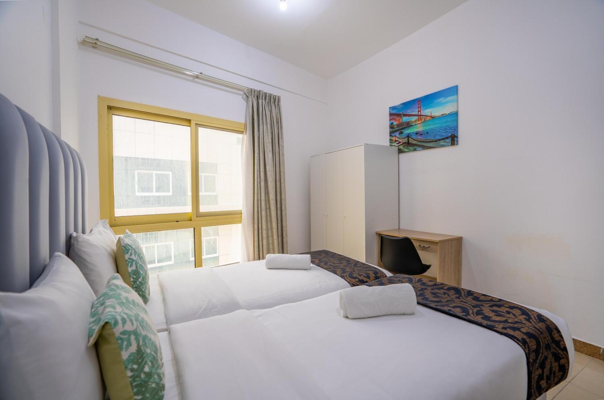 Daire Rh- Experience Comfort And Convenience In Our 2br, Al Barsha
