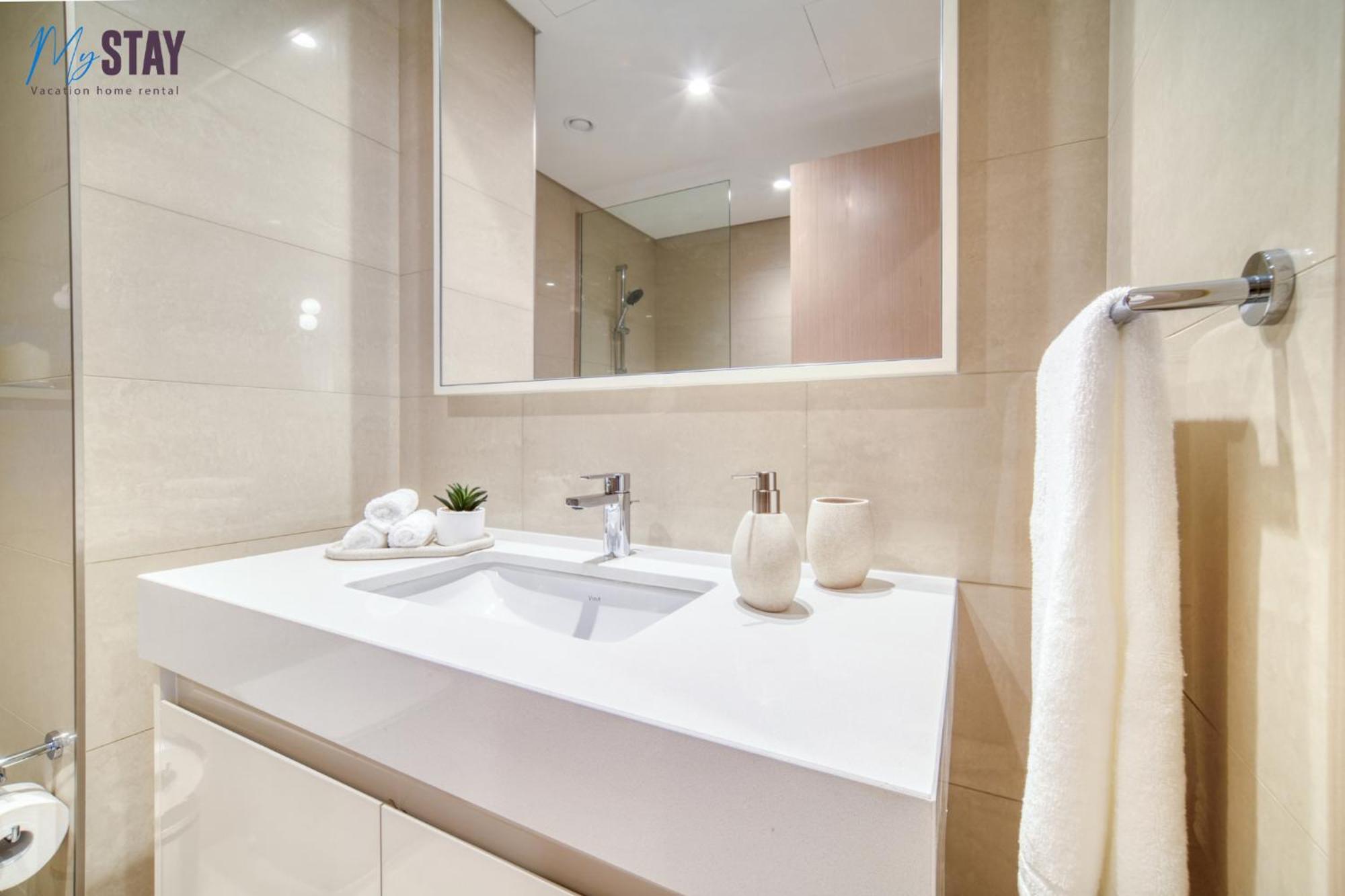 Burj Khalifa View - Exceptional 2 Bedroom