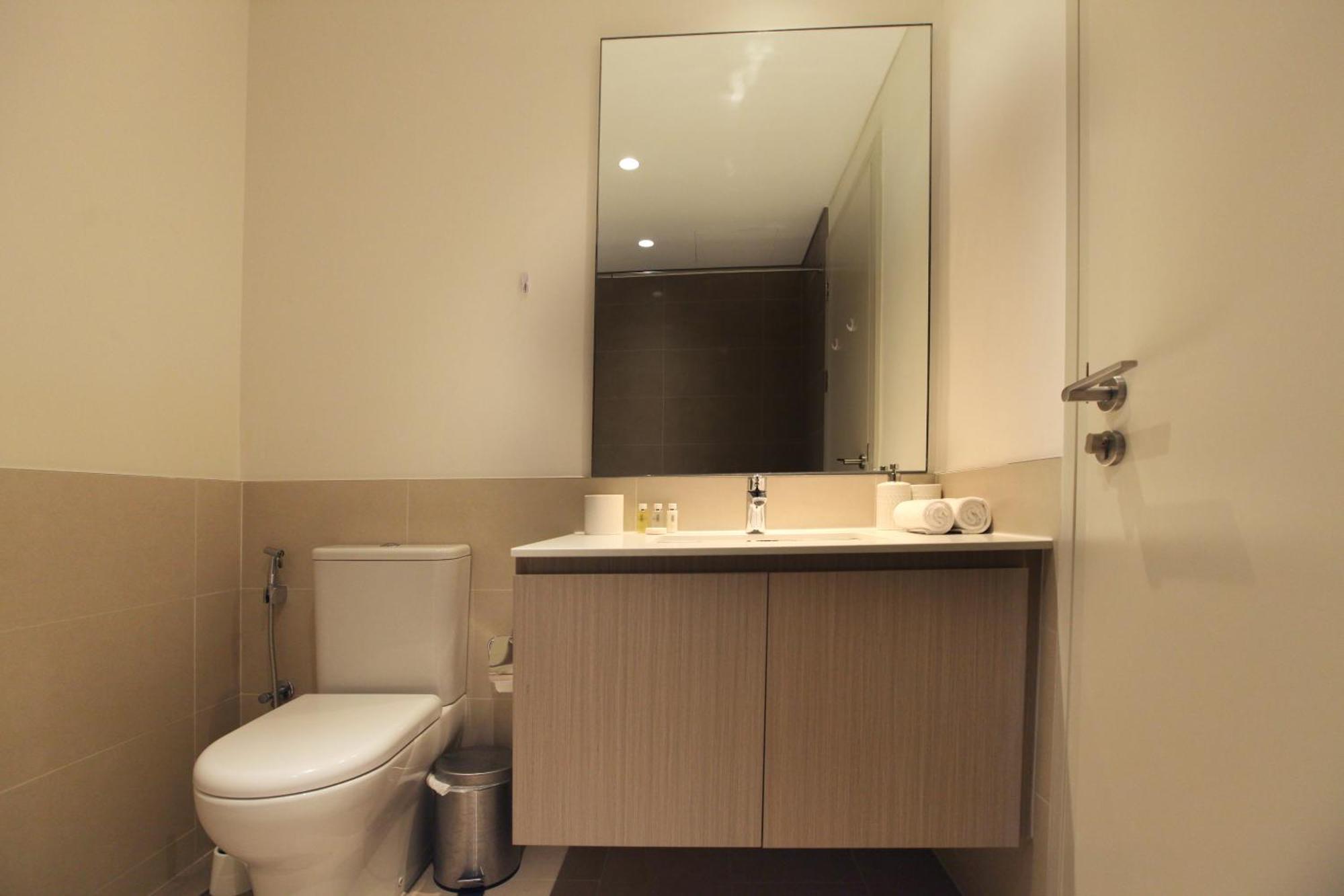Daire Brown Stone Homes Hills *