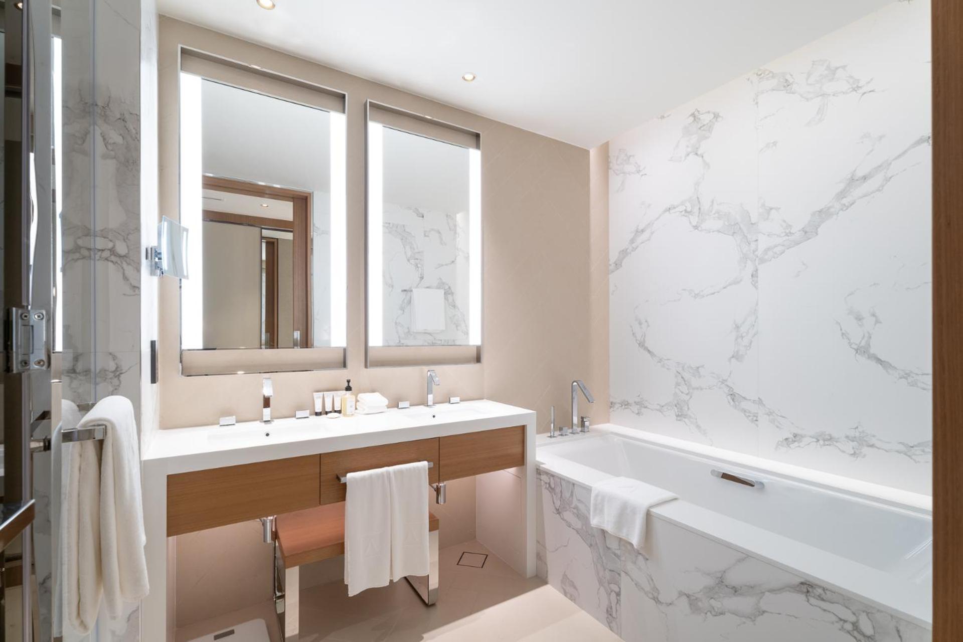 Apartment Nasma Luxury - The Height Of Luxury In 3br With Burj Views Dubai