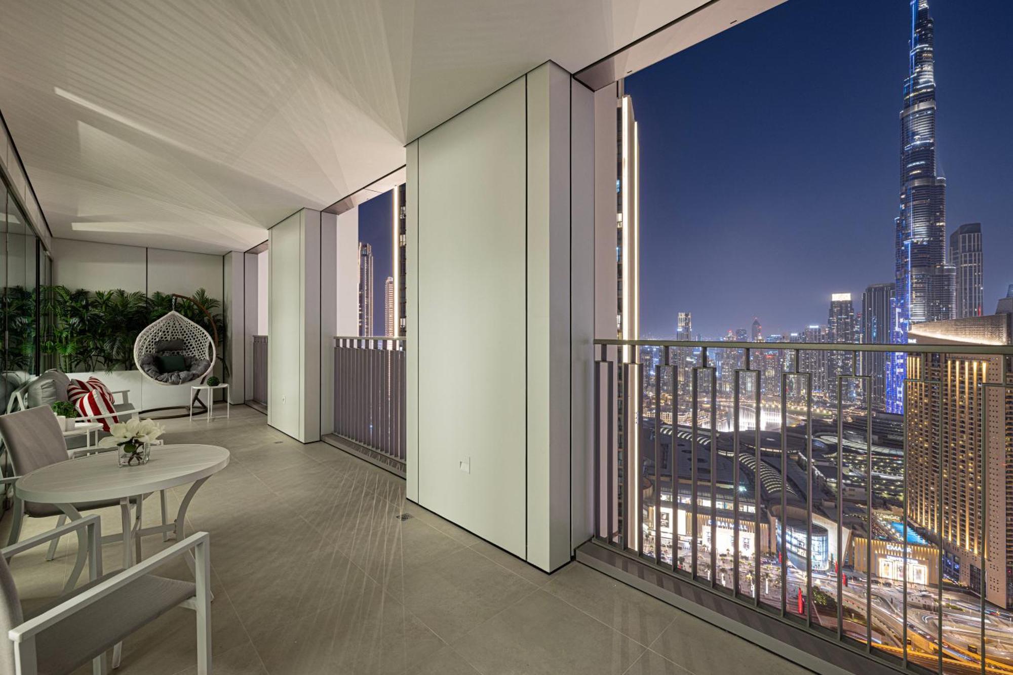 Magnificent - Luxurious 3+ 1 Bedroom With Burj Khalifa View