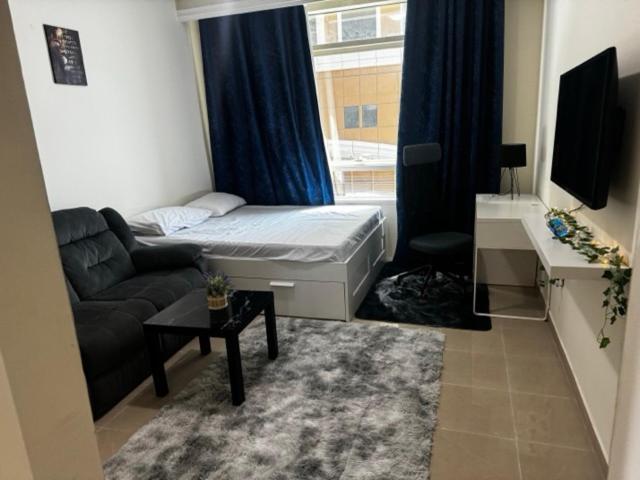 Homestay For Female Only Amazing Master With Attached Bathroom