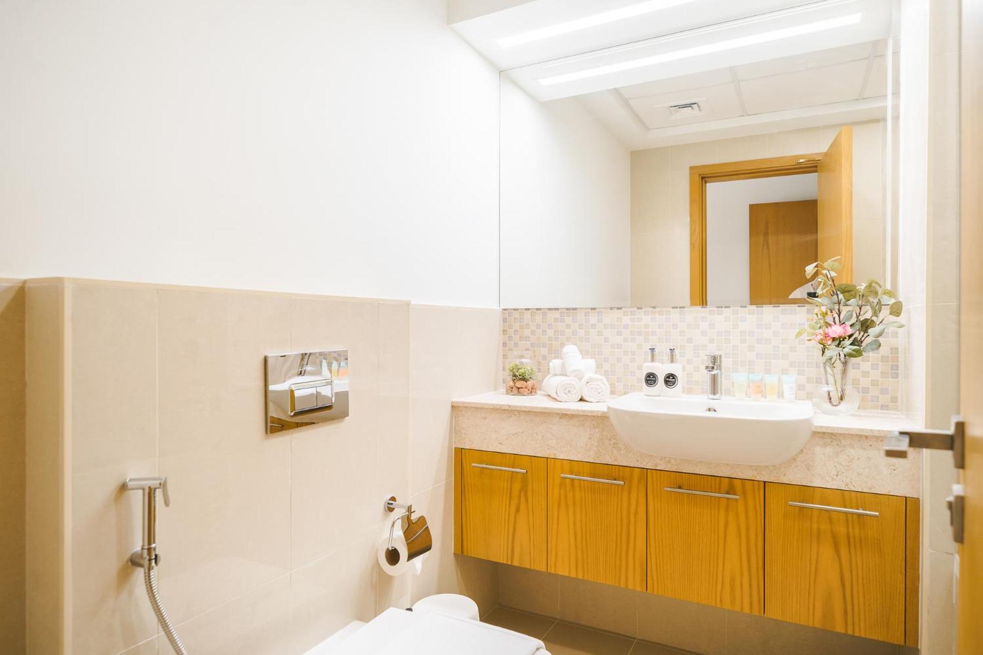 Vogue Downtown - Bellevue Towers * Dubai