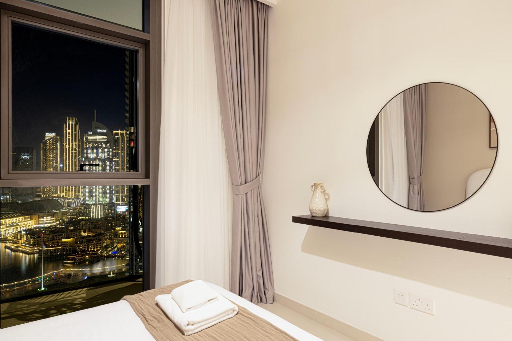 Apartamento Luxury Sky High 2-bedroom Stunning Burj Khalifa & Fountain Views