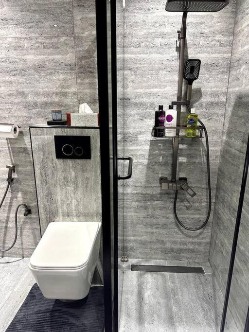 Apartamento Luxury One Bedroom !