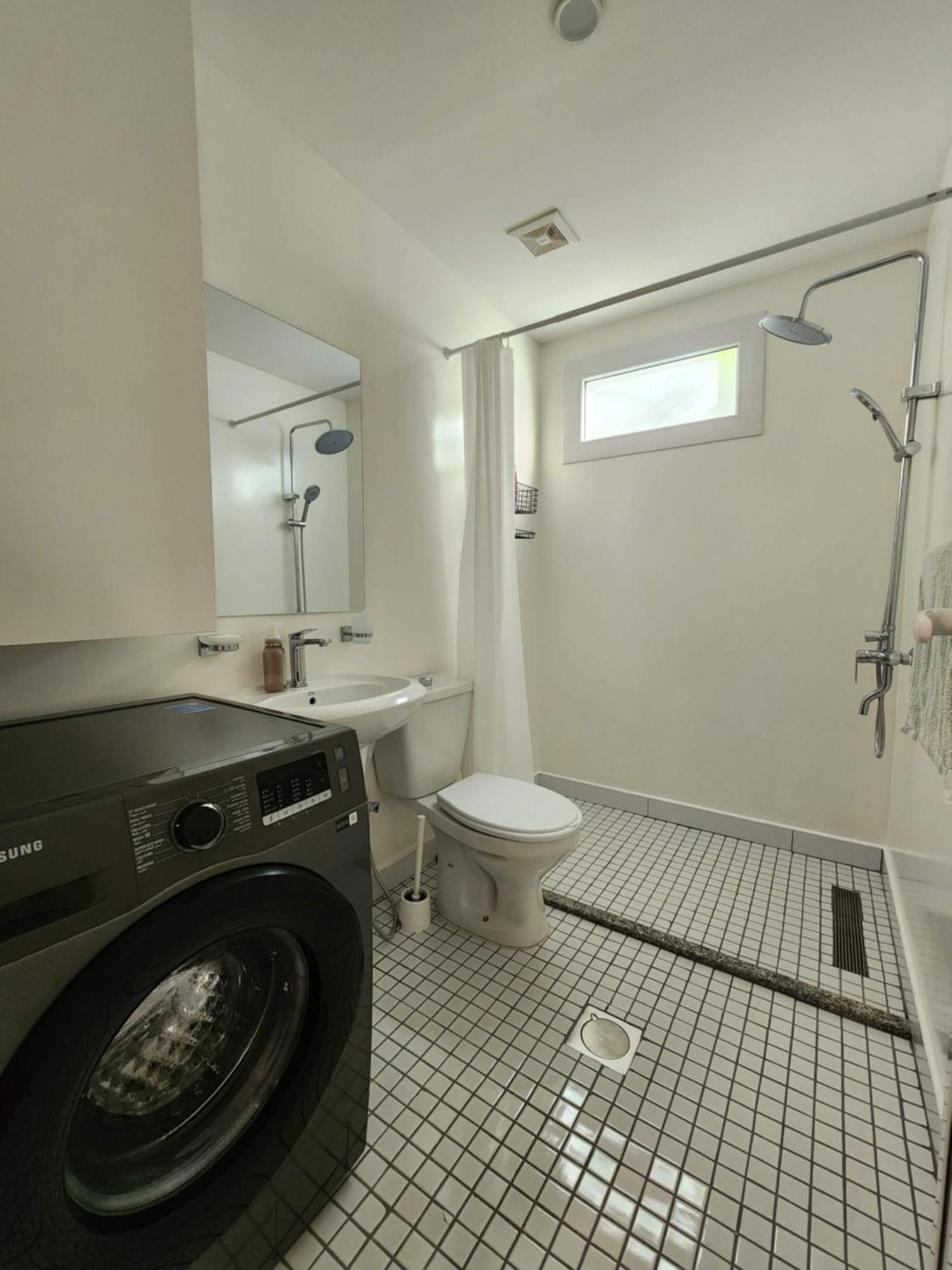 Guest house Bungalow 8 - Luxury 1-bedroom In Jvt *