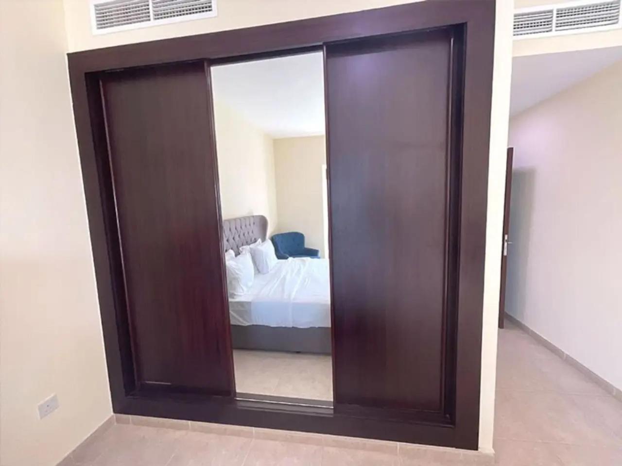 Homestay Ensuite In Coliving In Marina