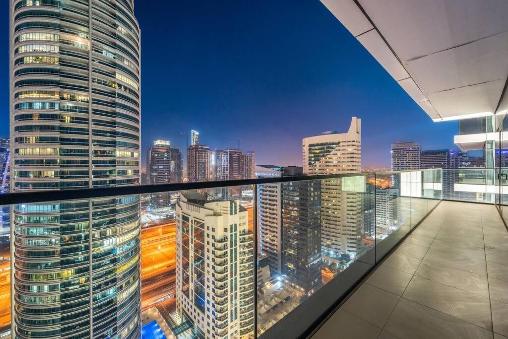 Apartment First Class 1br Vida Vista Elegance *