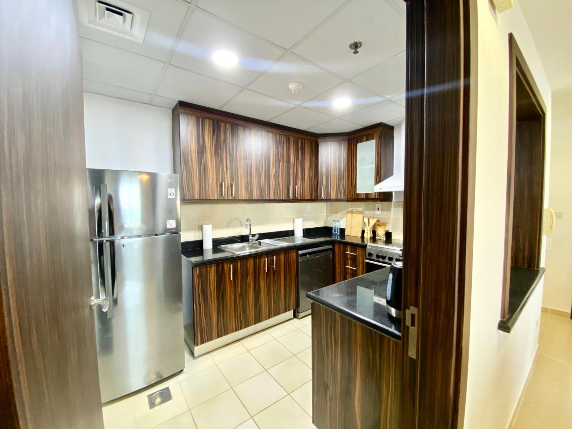 Jbr Gorgeous Marina View 2 Bedroom High Floor Full Apartment *