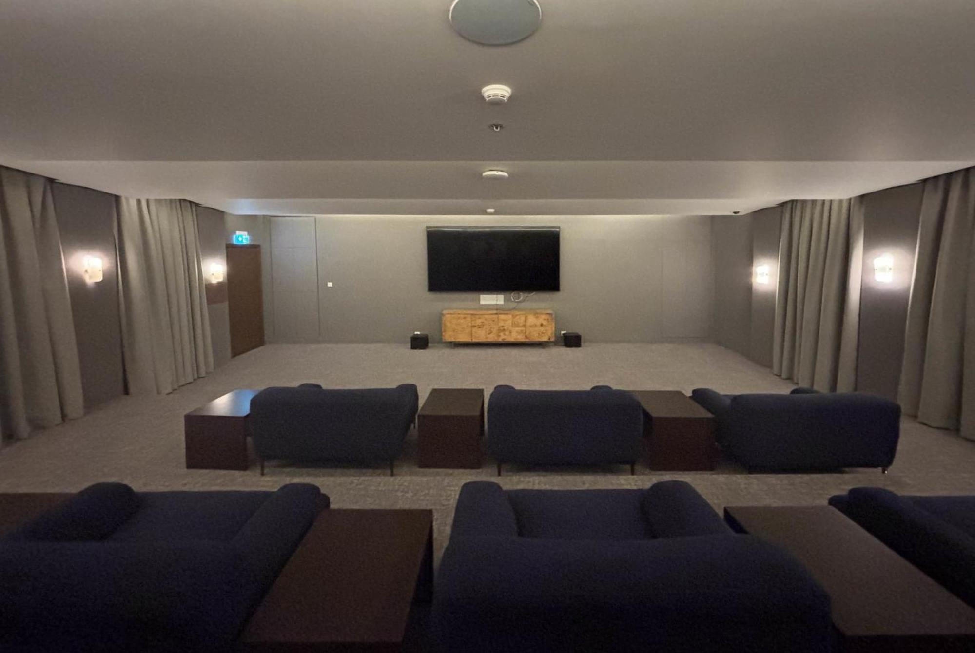 Apartment Frank Porter - Tower 1 *