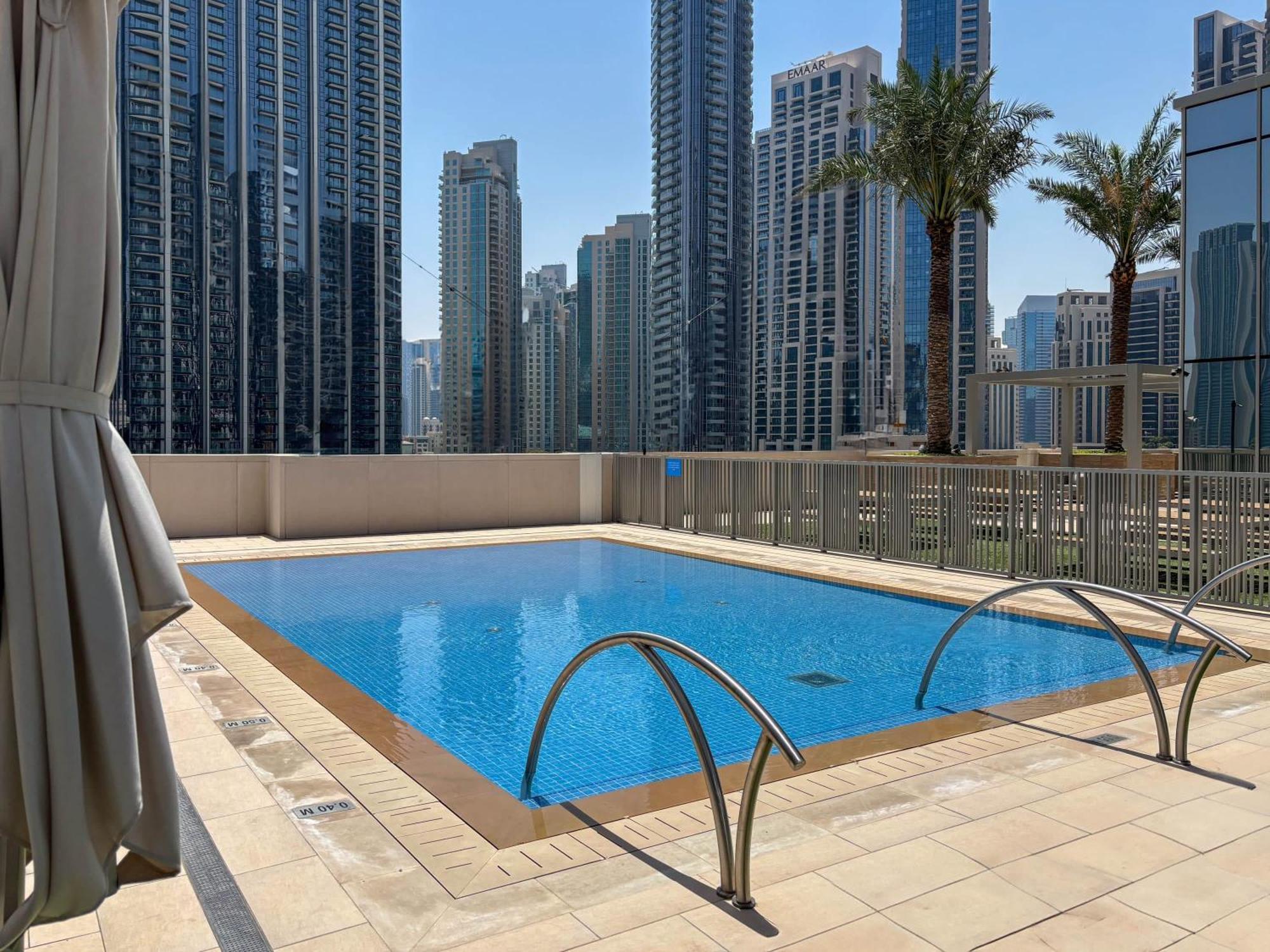 Frank Porter - Tower 1 * Dubai