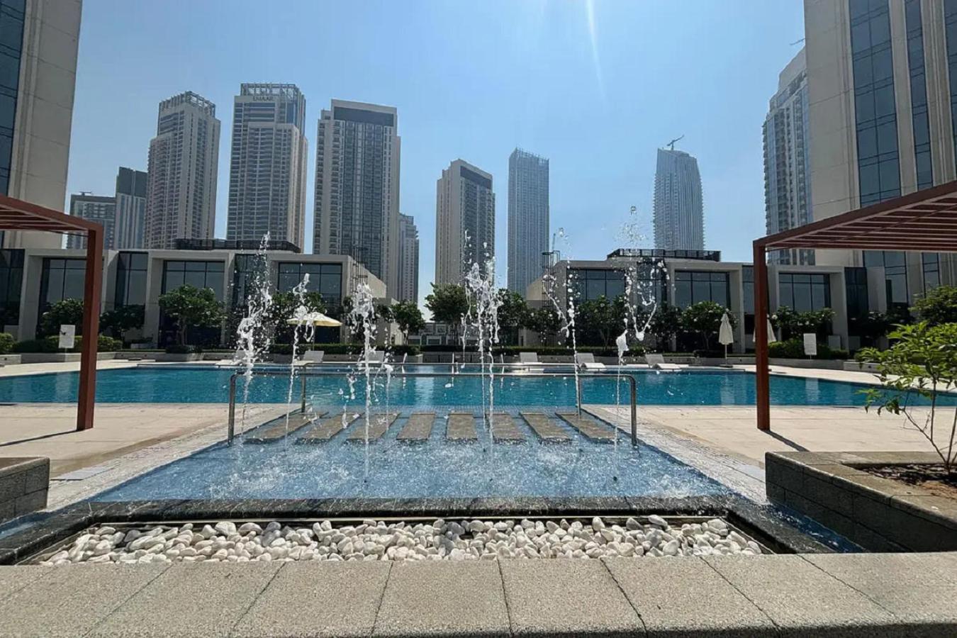 Vibrant Living In The Center At Creek *