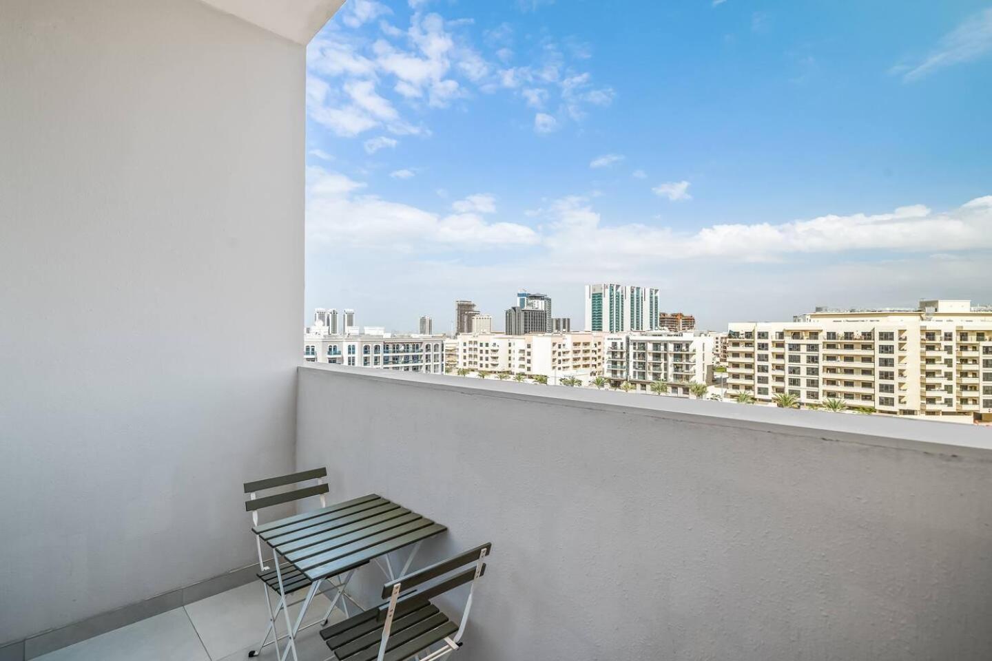Peacefull Studio - Arjan * Dubai