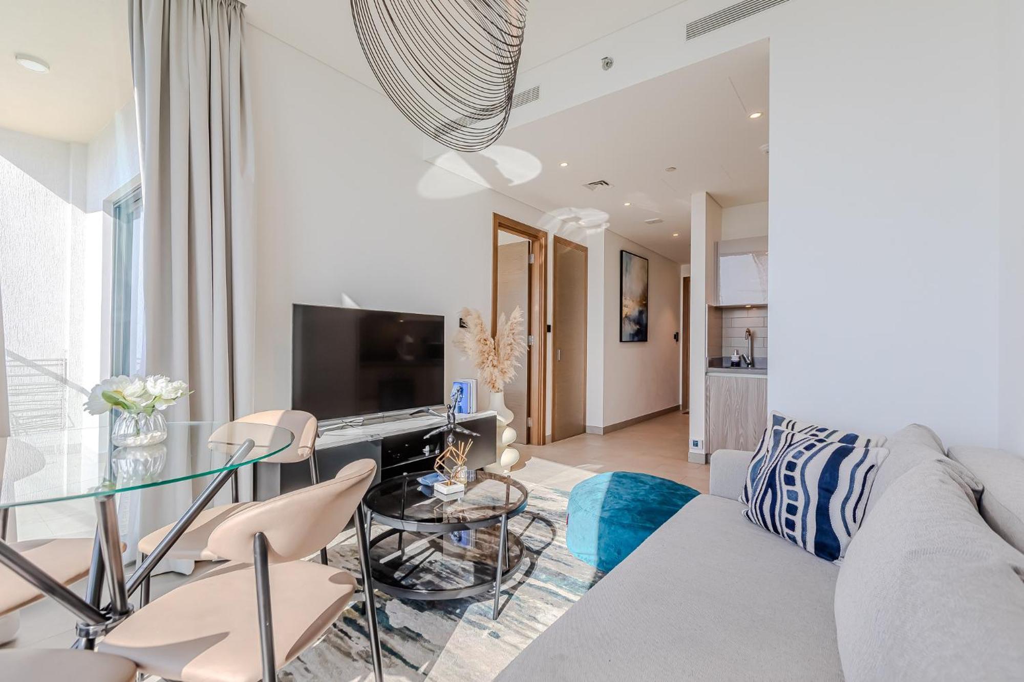 Sobha Waves I Cozy 1bdr I Burj Khalifa View Dubai