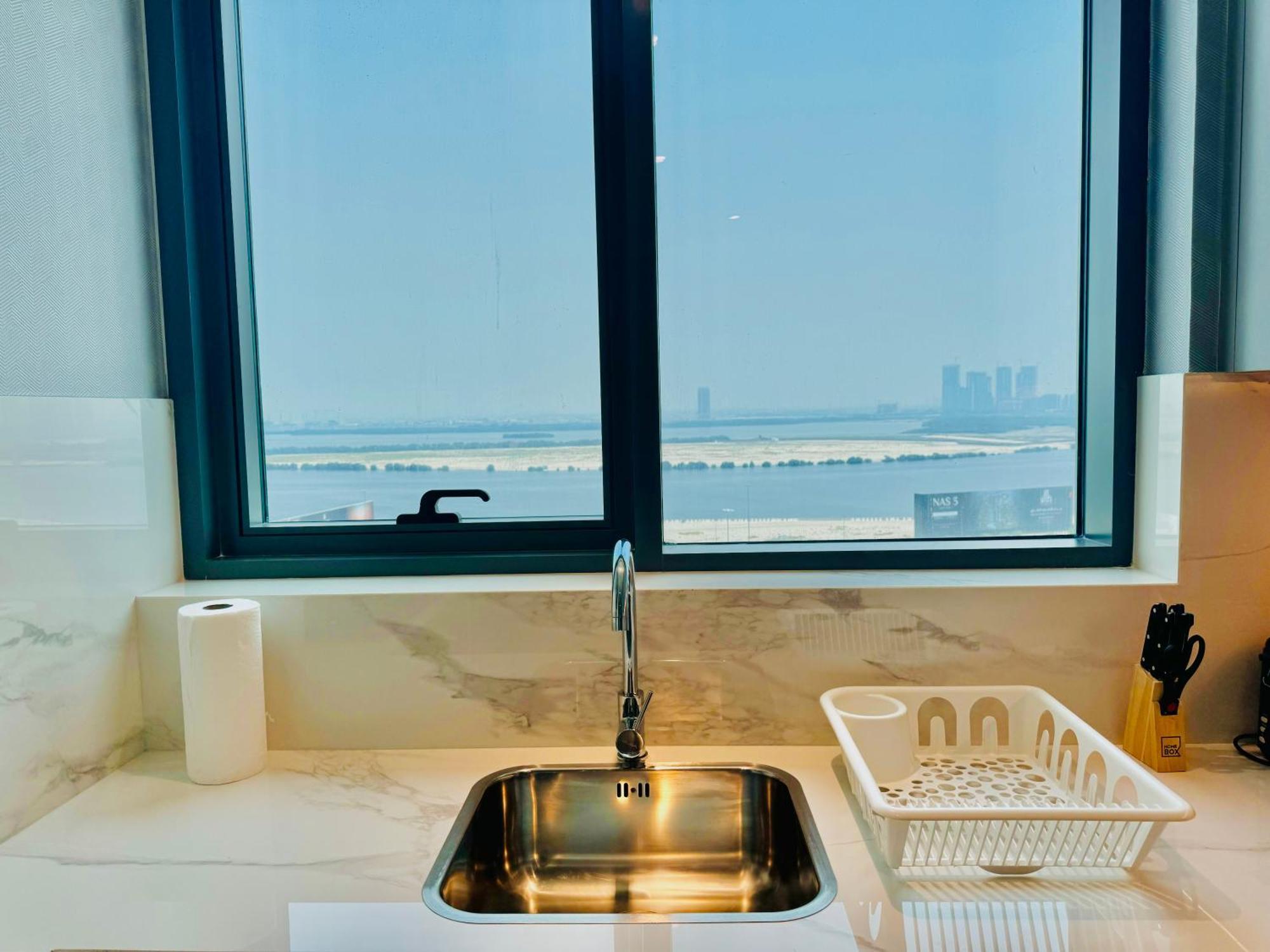 Venduras - Skyline View Farhad Azizi Al Jaddaf Apartment Dubai