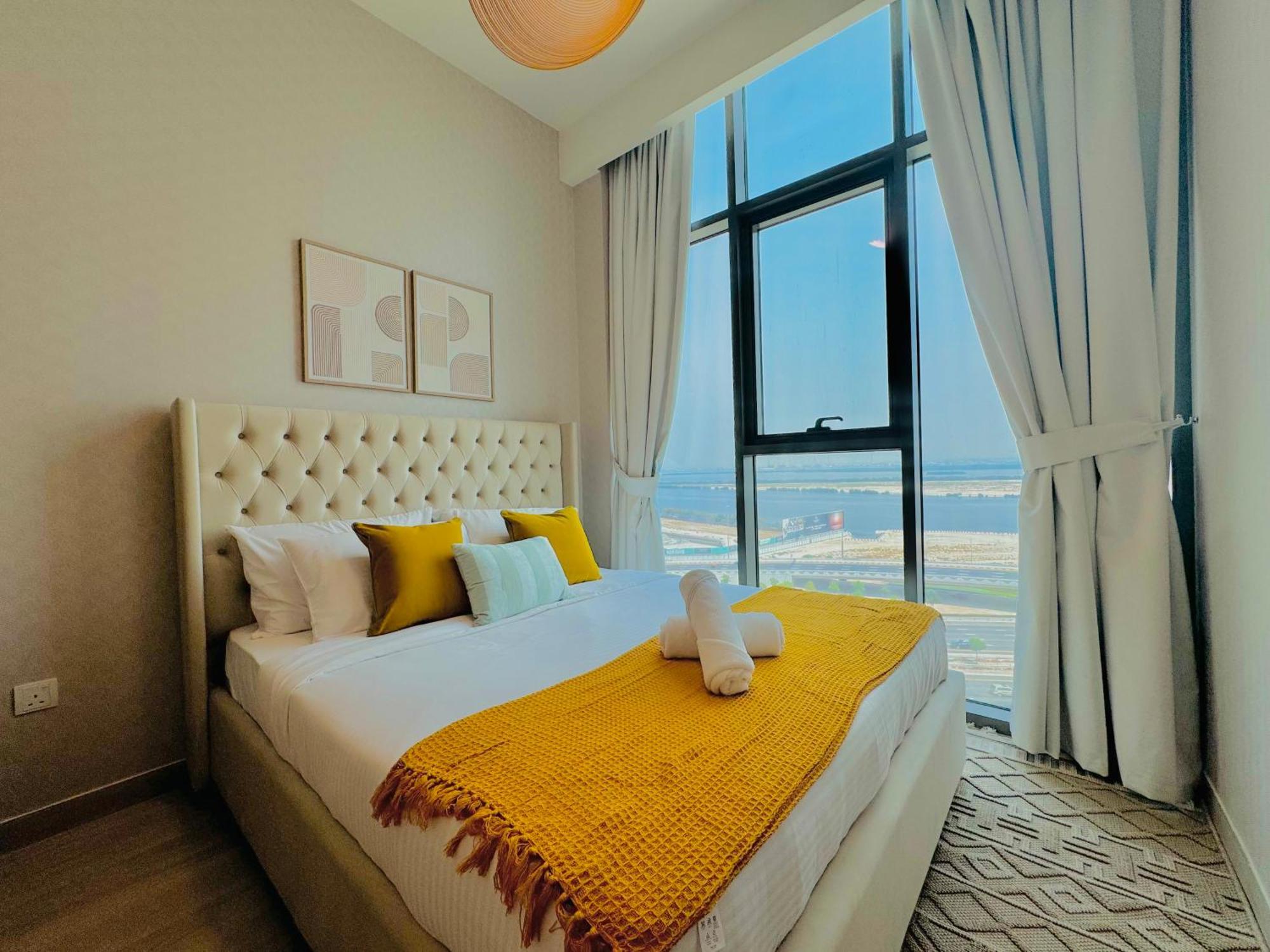 Venduras - Skyline View Farhad Azizi Al Jaddaf Apartment