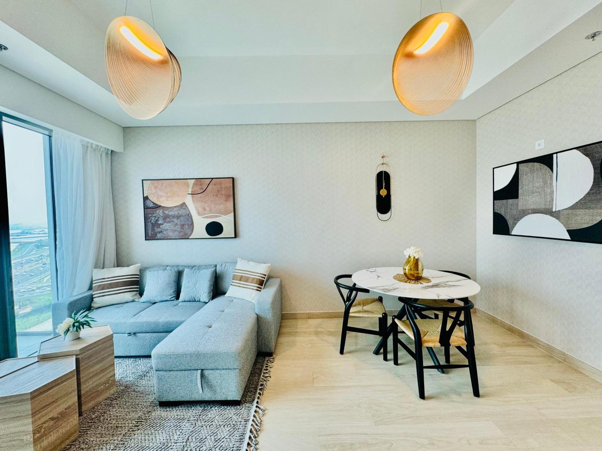 Venduras - Skyline View Farhad Azizi Al Jaddaf Apartment *