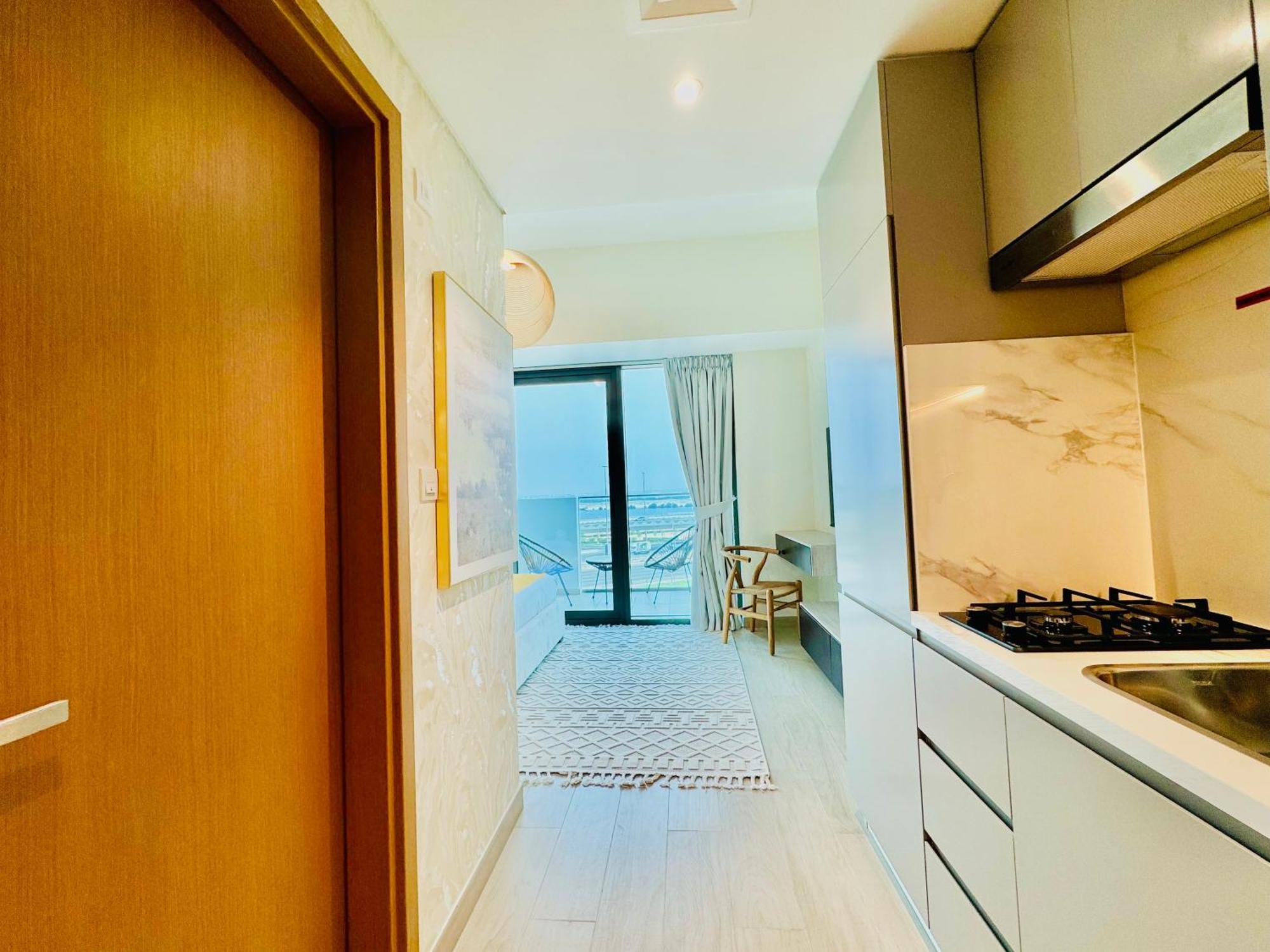 Venduras - Skyline View Farhad Azizi Al Jaddaf Apartment