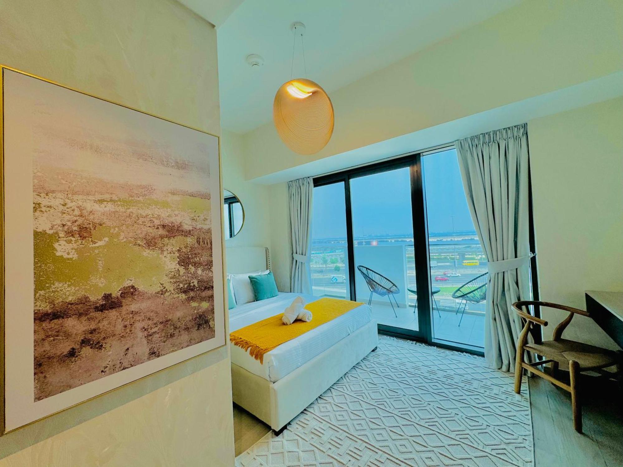 Apartment Venduras - Skyline View Farhad Azizi Al Jaddaf Dubai