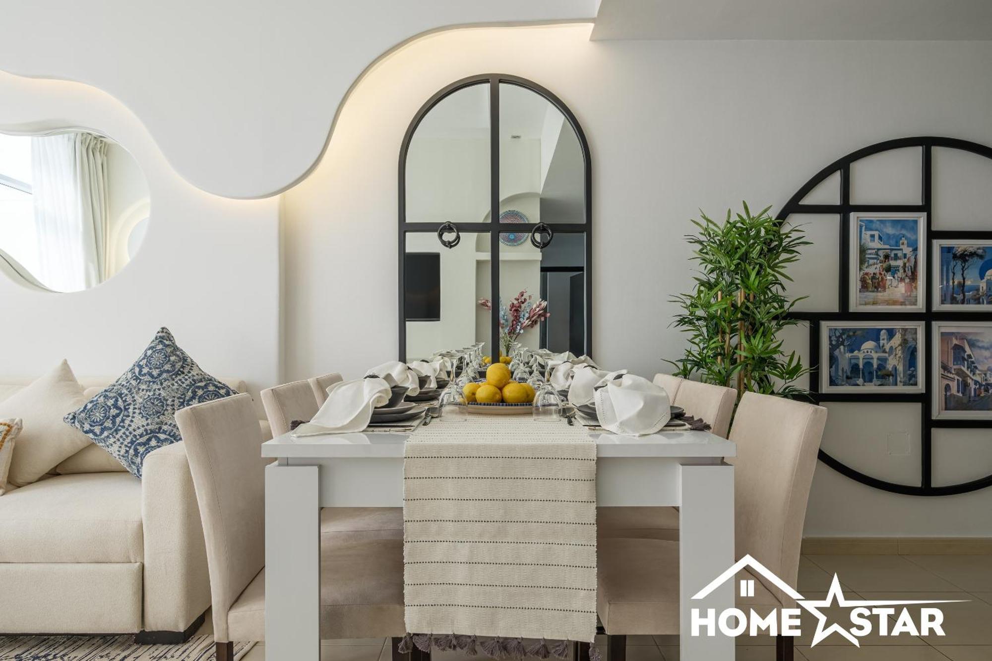Marina & Views, Pool, Art Haven! Near Cafes Apartment Dubai