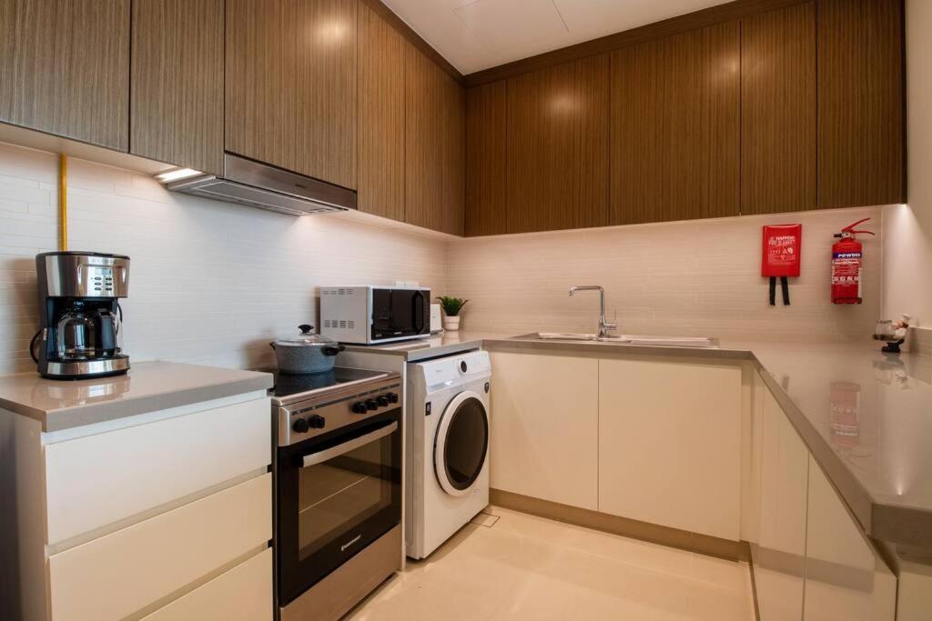 Luxury Seaview - Near Jbr And Eye Dubai