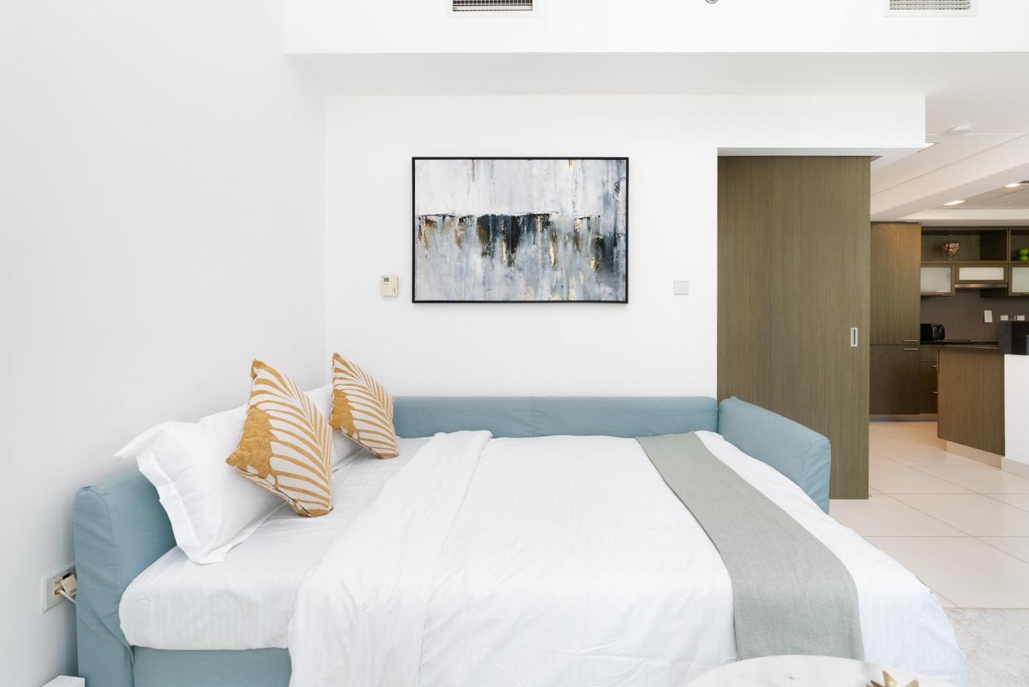 Apartment New Ultimate 5 Min Walk From Mall Lofts Tower 5 Pax *