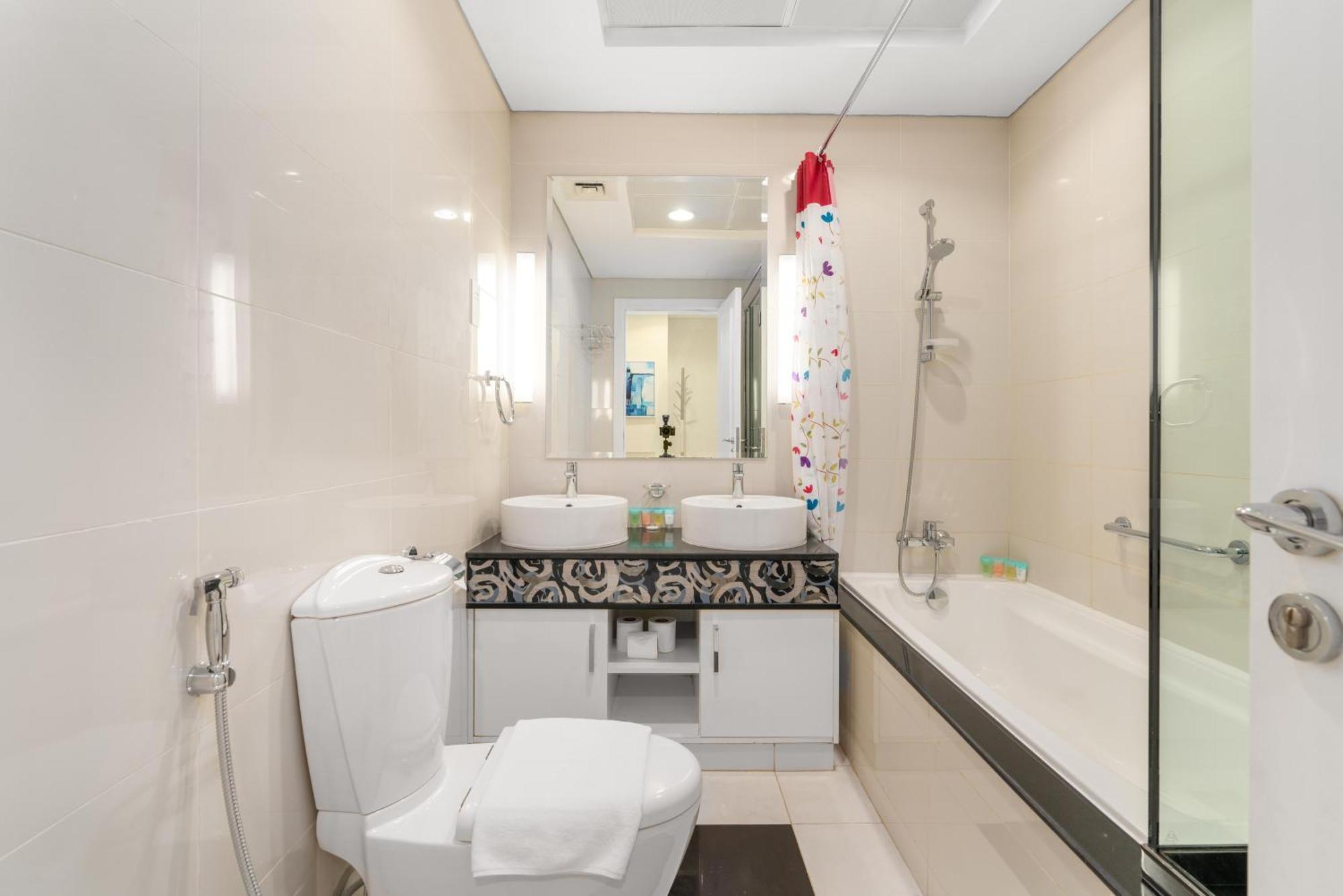 Vacay Lettings - Damac Maison Signature Tower Apartment *