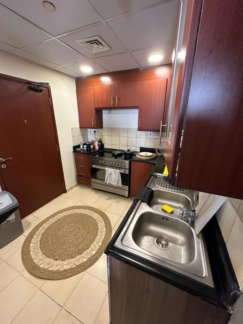 Ora Place Hostel Dubai