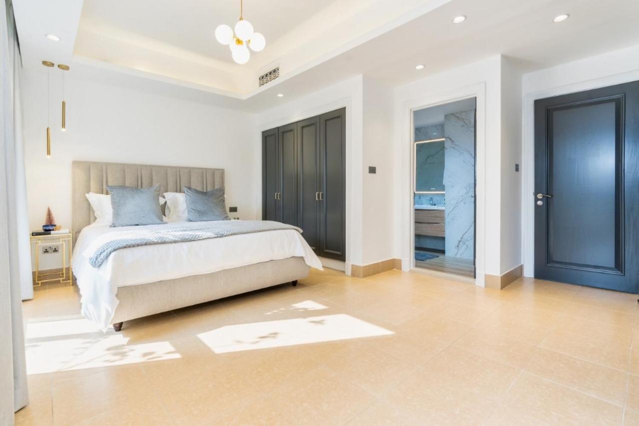 Apartment Stunning & Authentic With Balcony Downtown *