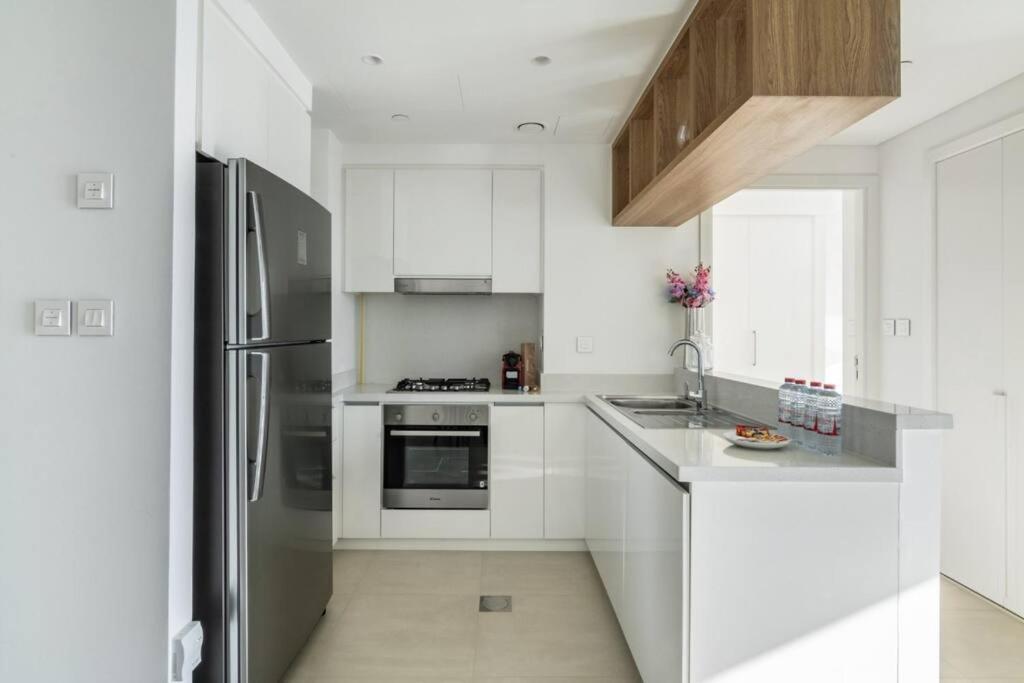 Luxury And Elegant 2br With Burj Khalifa View Apartment